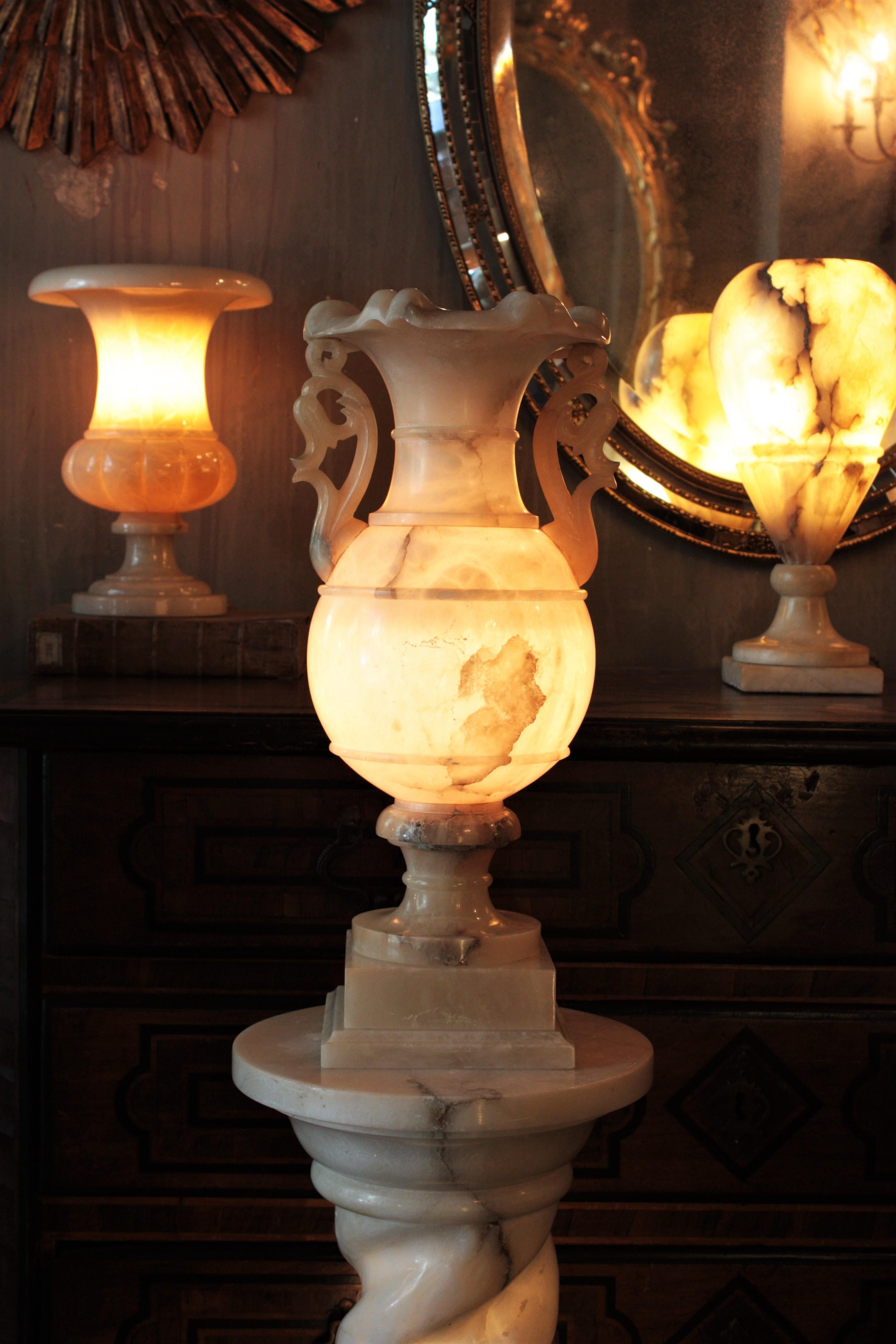 Spanish Neoclassical Alabaster Urn Lamp on Solomonic Pedestal Column For Sale