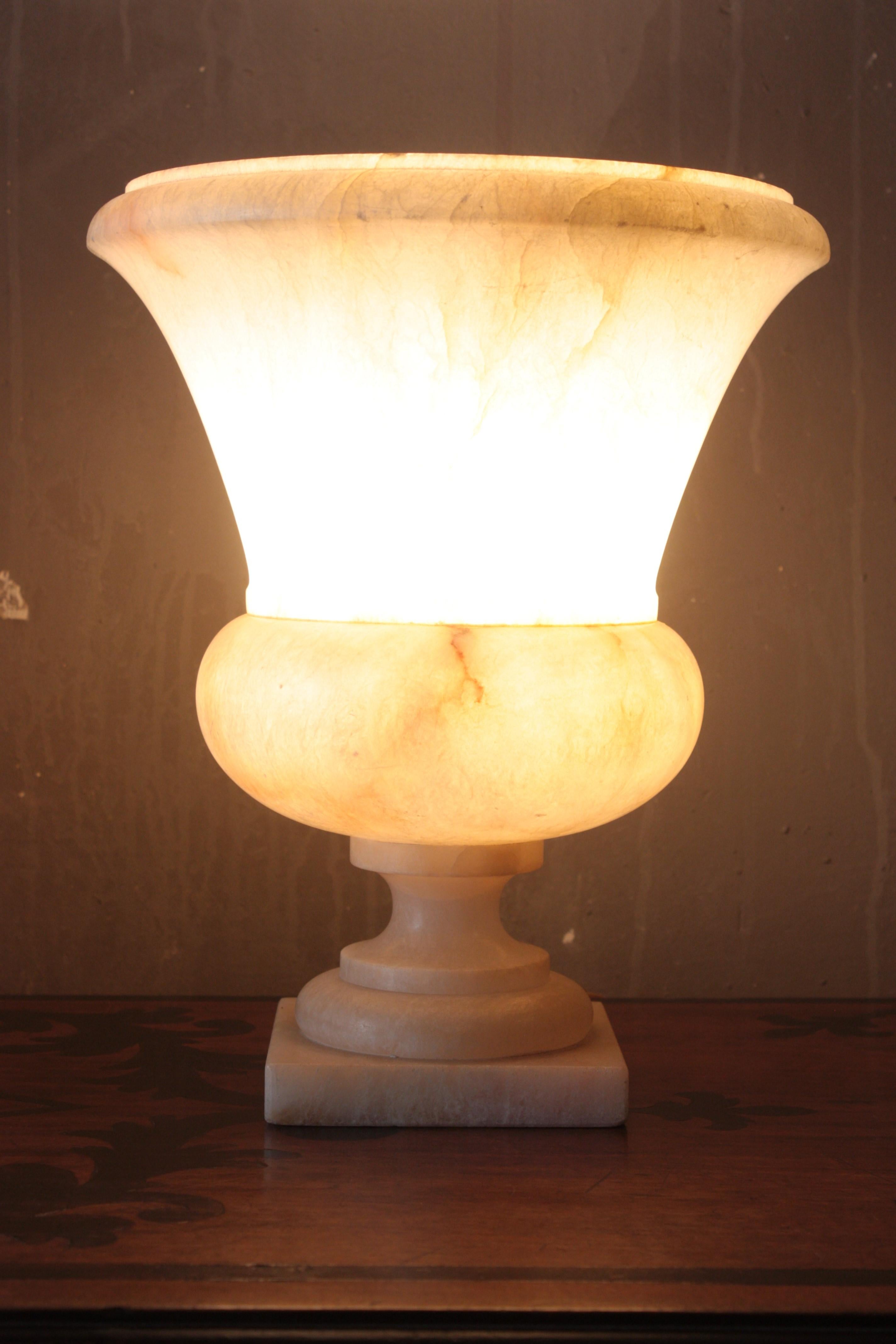 20th Century Neoclassical Alabaster Urn Uplighter Lamp For Sale
