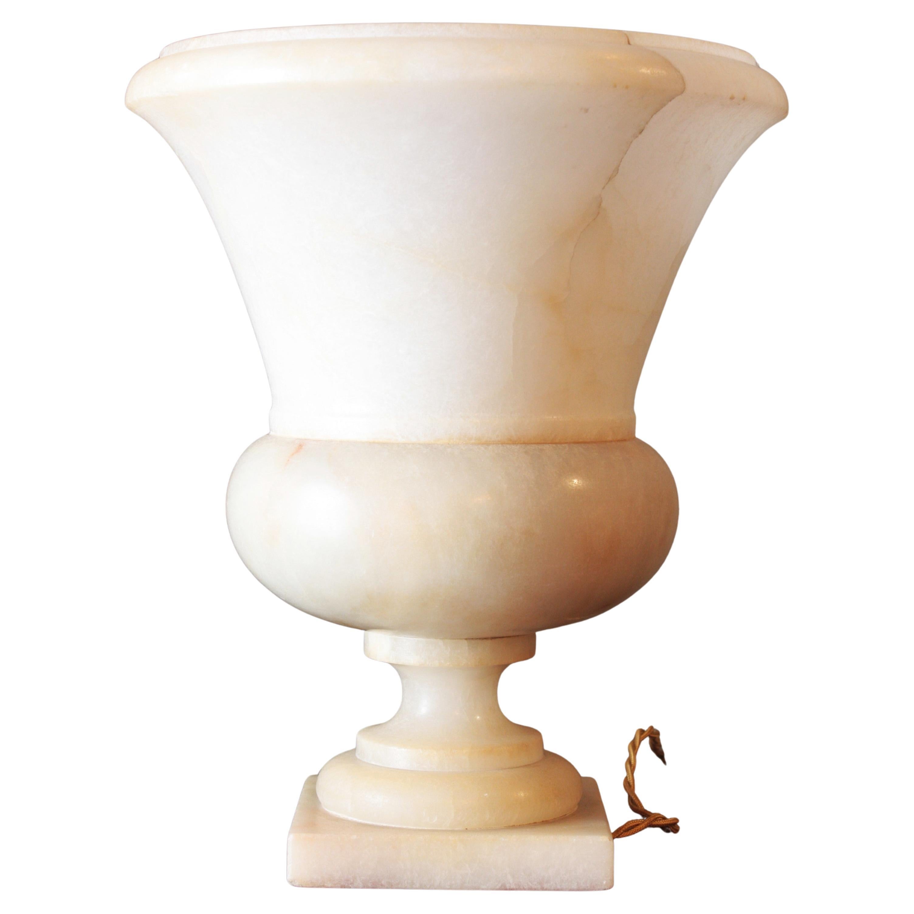 Lampada Neoclassica a Urna in Alabastro