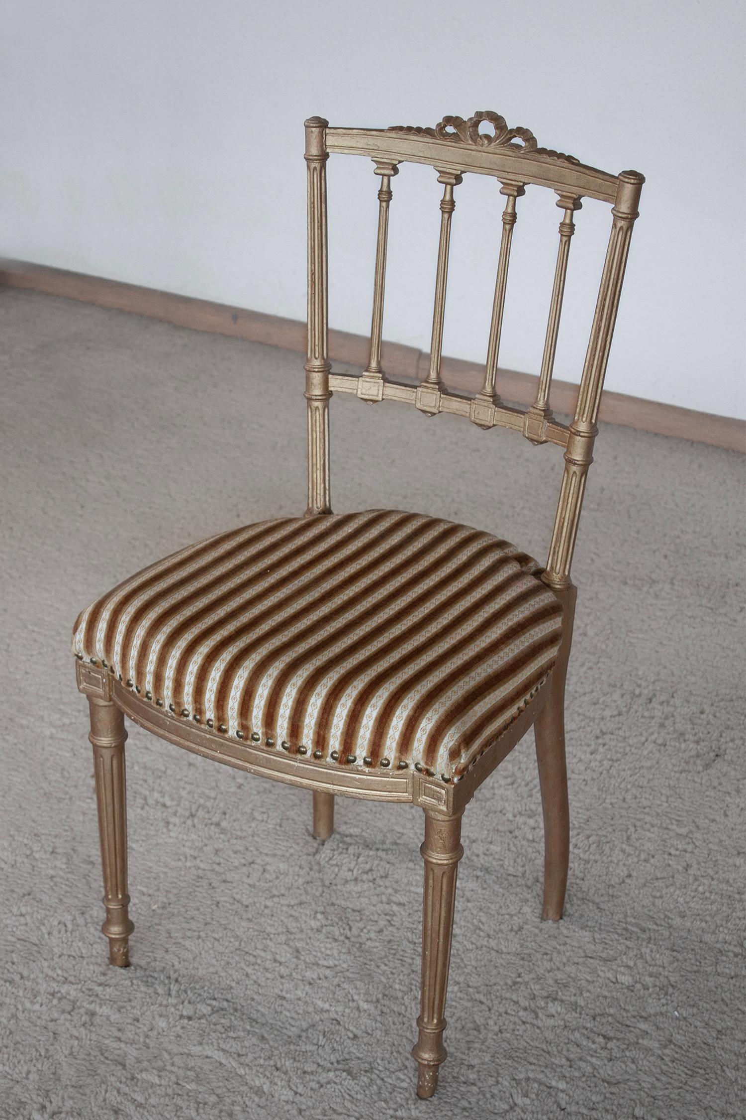 Neoclassical Antique French-Style Gilded Chair In Good Condition For Sale In Rümmingen, BW