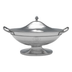 Sopera neoclásica antigua de plata de ley Londres 1784 por Wakelin & Taylor