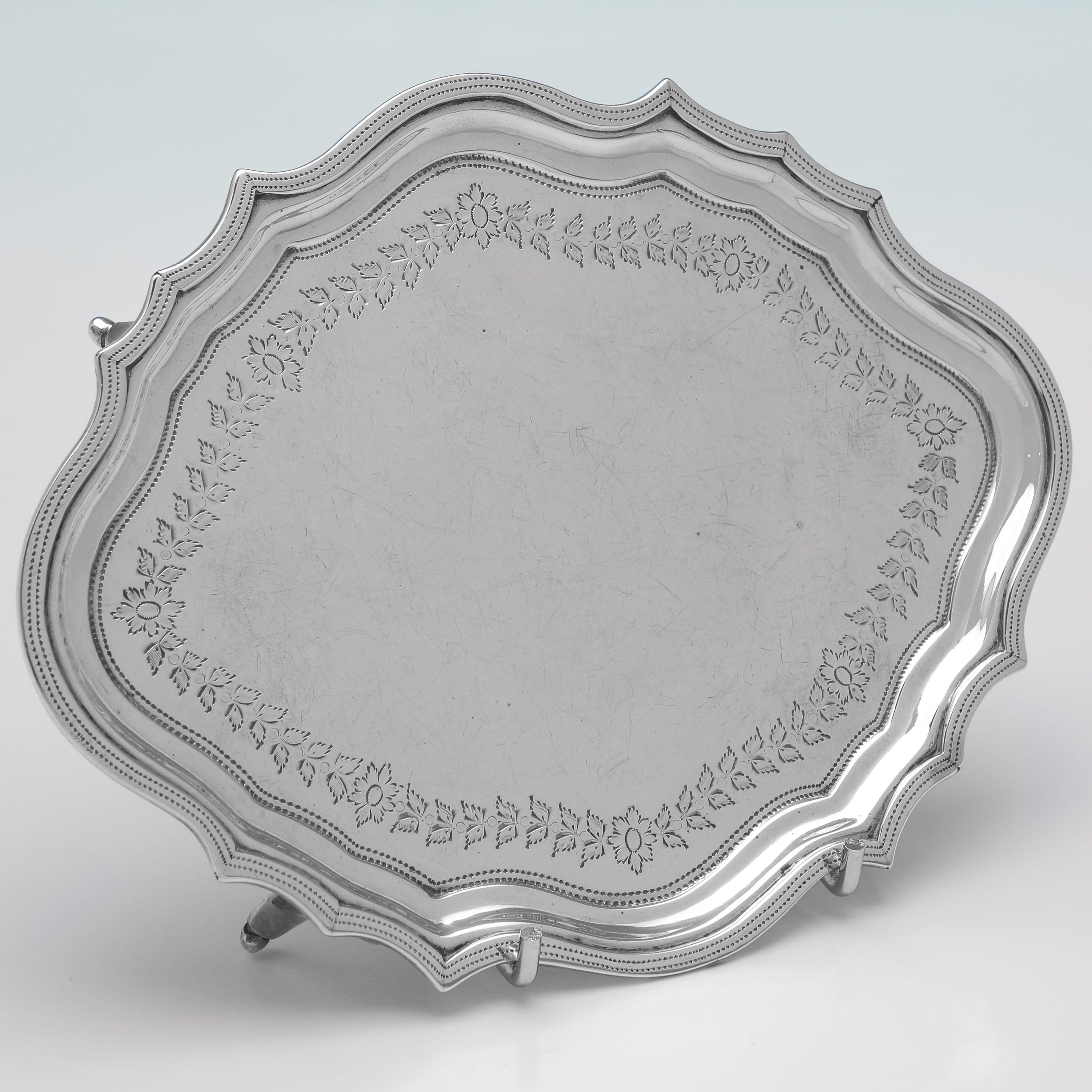 Early 19th Century Neoclassical antique sterling silver tea pot stand made in London in 1802 For Sale