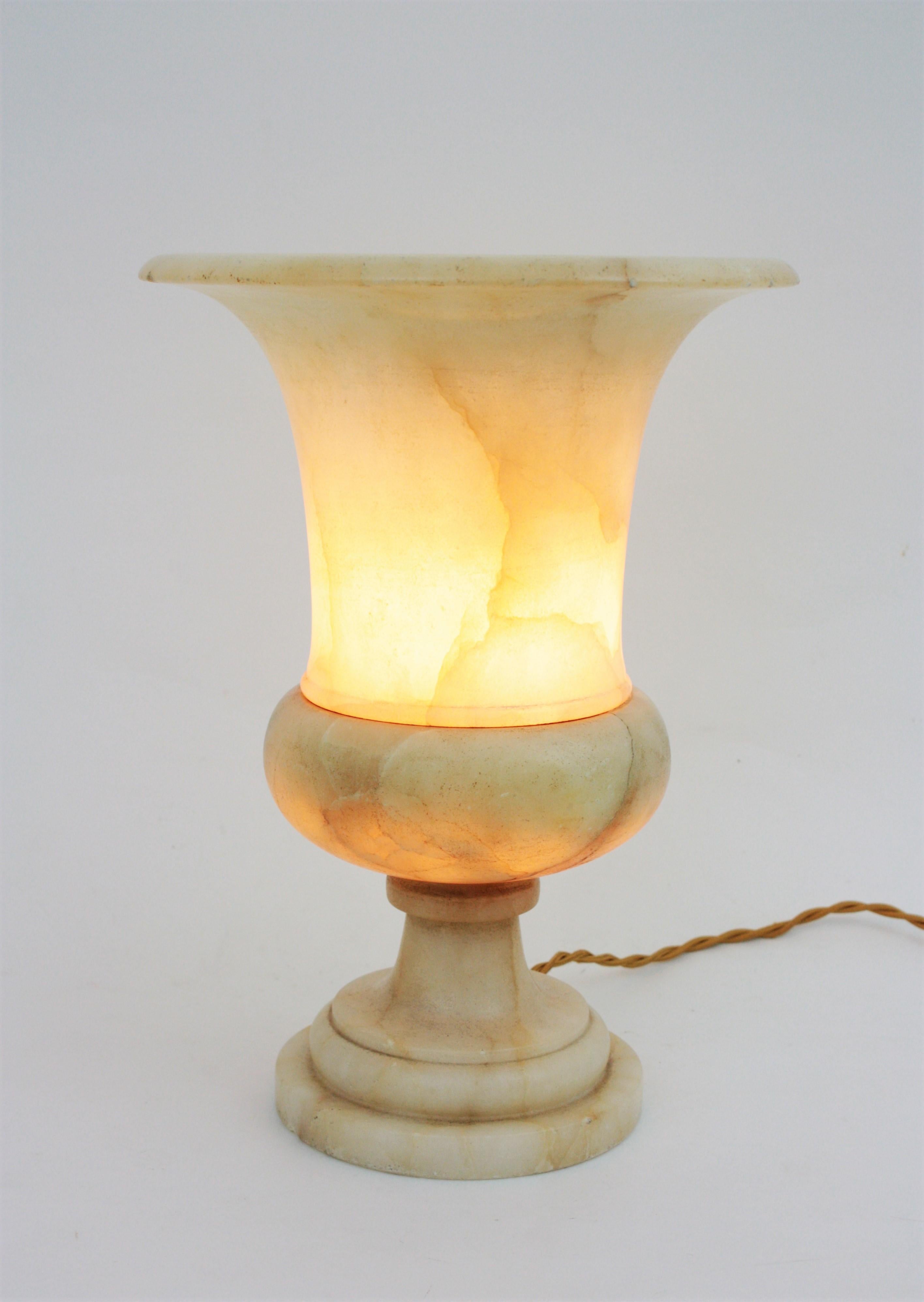 Neoclassical Art Deco Alabaster Urn Lamp, Spain, 1930s 4