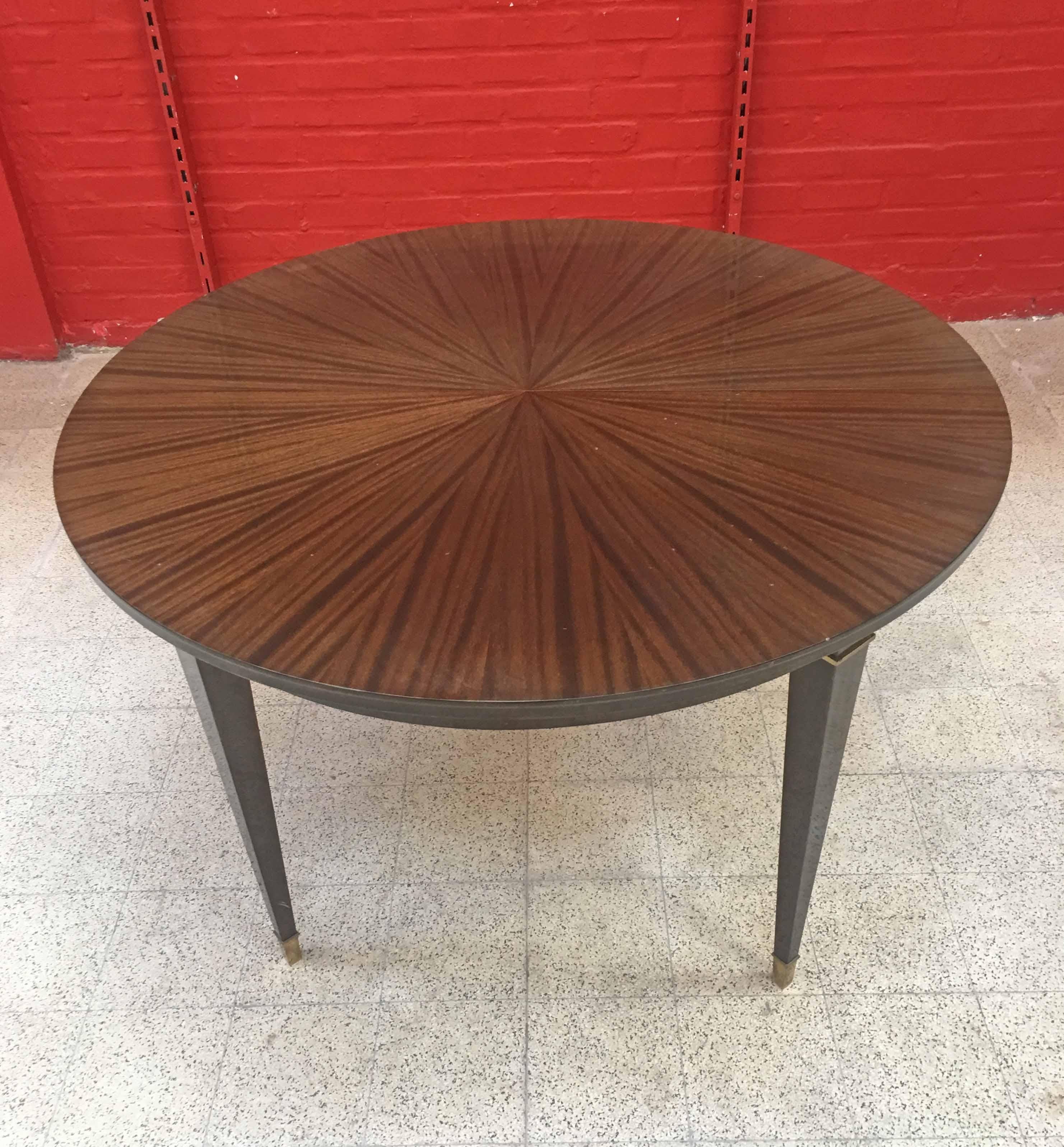 Neoclassical Art Deco Table in Mahogany circa 1950 the Varnish is Insolarized In Fair Condition For Sale In Saint-Ouen, FR