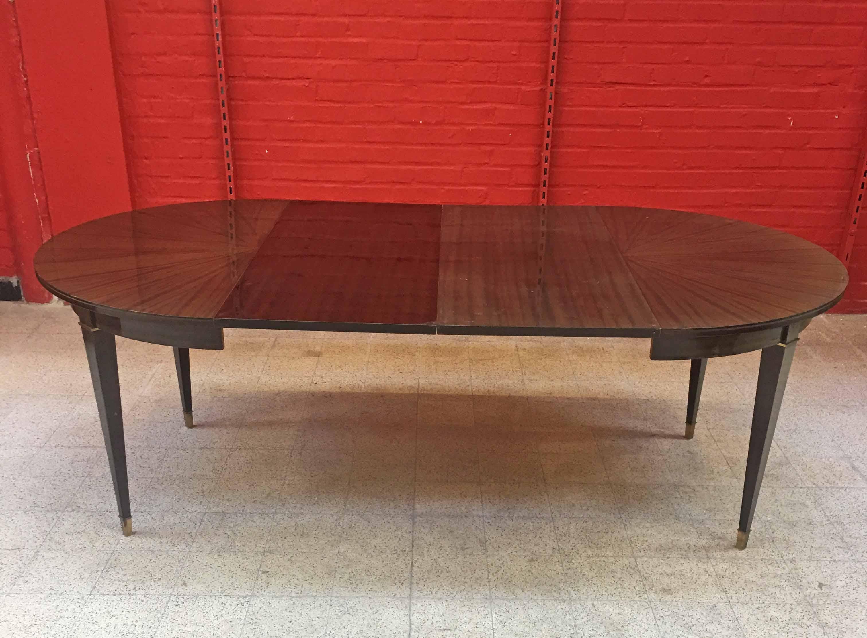 Neoclassical Art Deco Table in Mahogany circa 1950 the Varnish is Insolarized For Sale 4