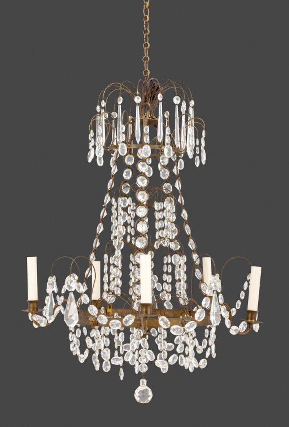 Lampadario a 5 luci in ottone in stile neoclassico del Baltico in vendita 1