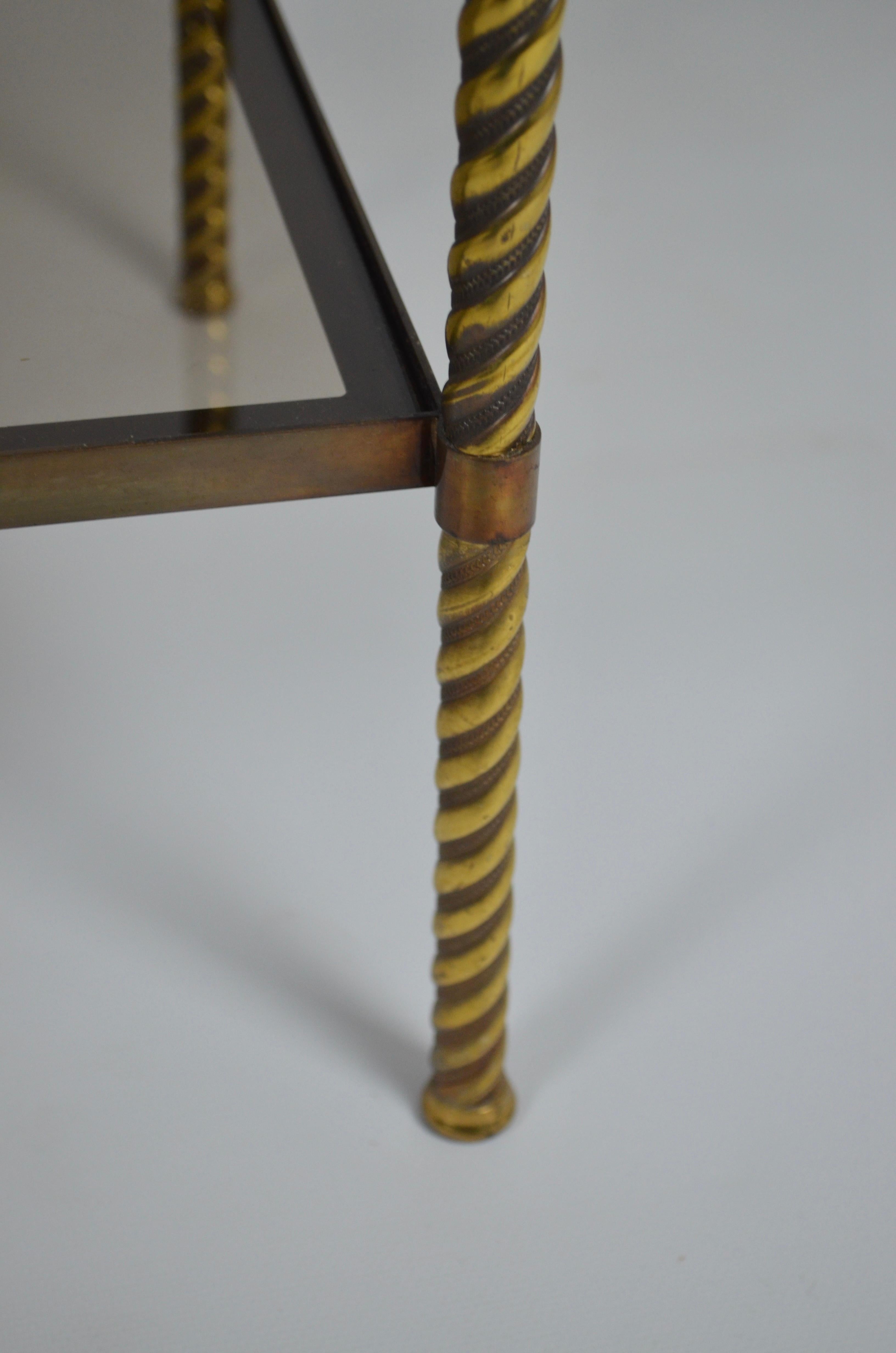 Milieu du XXe siècle Tables de chevet/tables d'appoint néoclassiques, France, années 1950/60  en vente