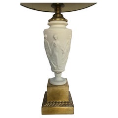 Neoklassizistische figurative griechische Schlüssel-Tischlampe aus Biskuitporzellan, Bavaria
