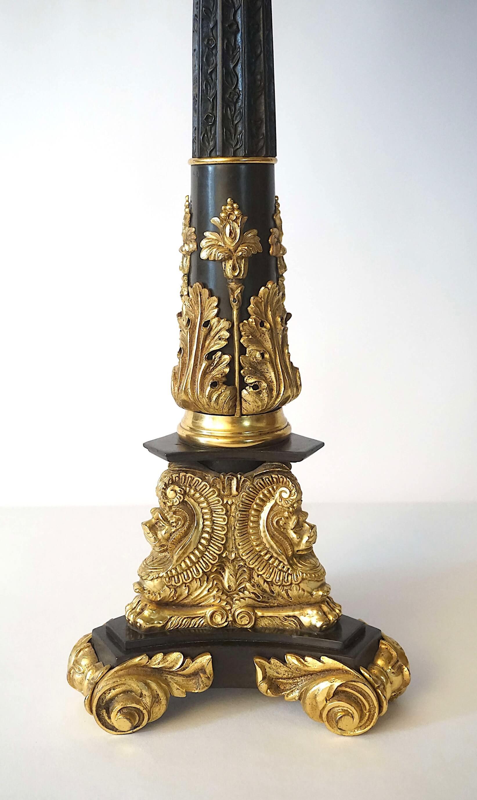 Neoclassical Black and Ormolu Bronze Sinumbra Base Table Lamp, circa 1835 For Sale 6