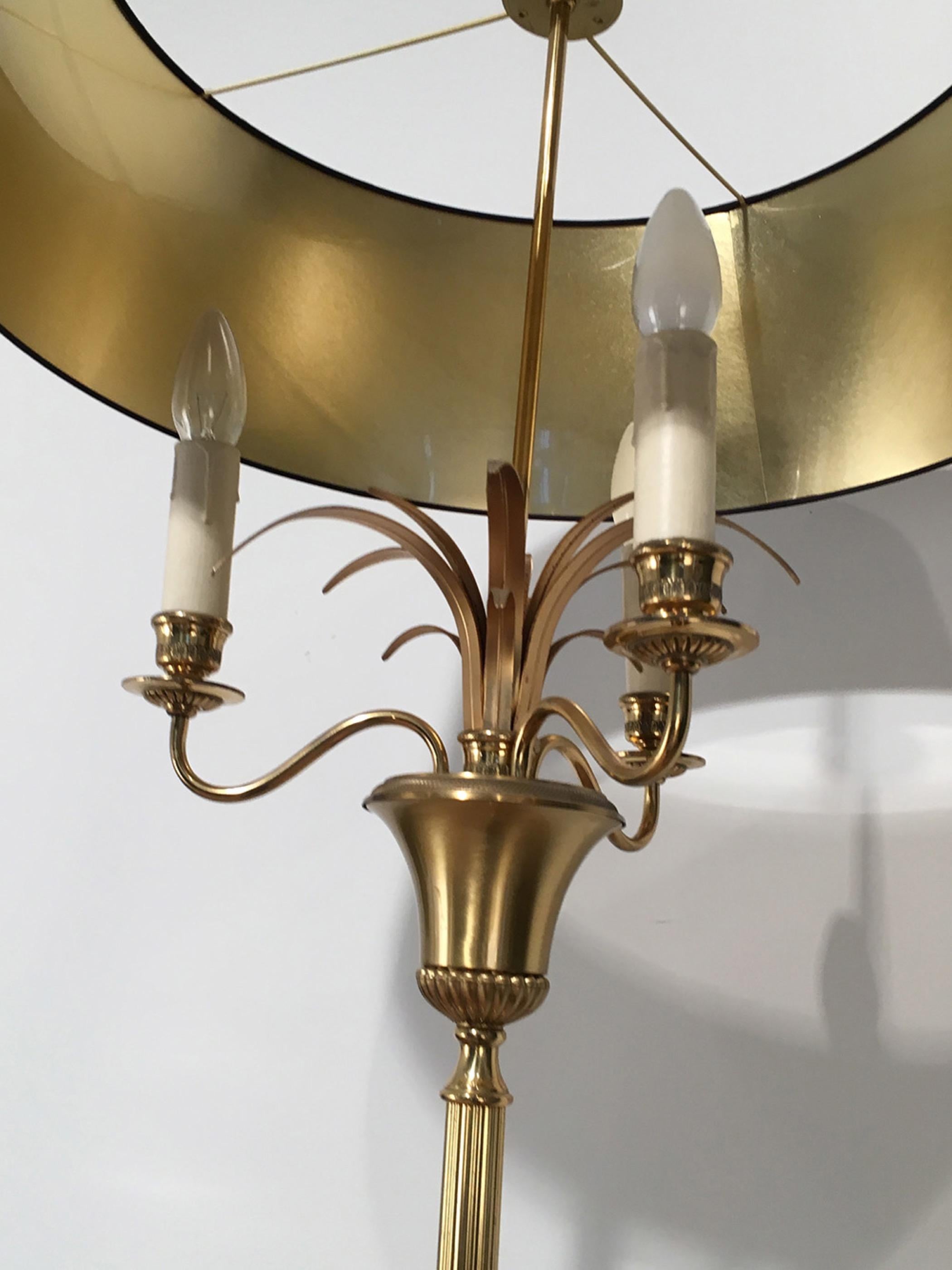 Neoklassizistische Stehlampe aus Messing und vergoldetem Metall mit Ananas, um 1960 im Angebot 9