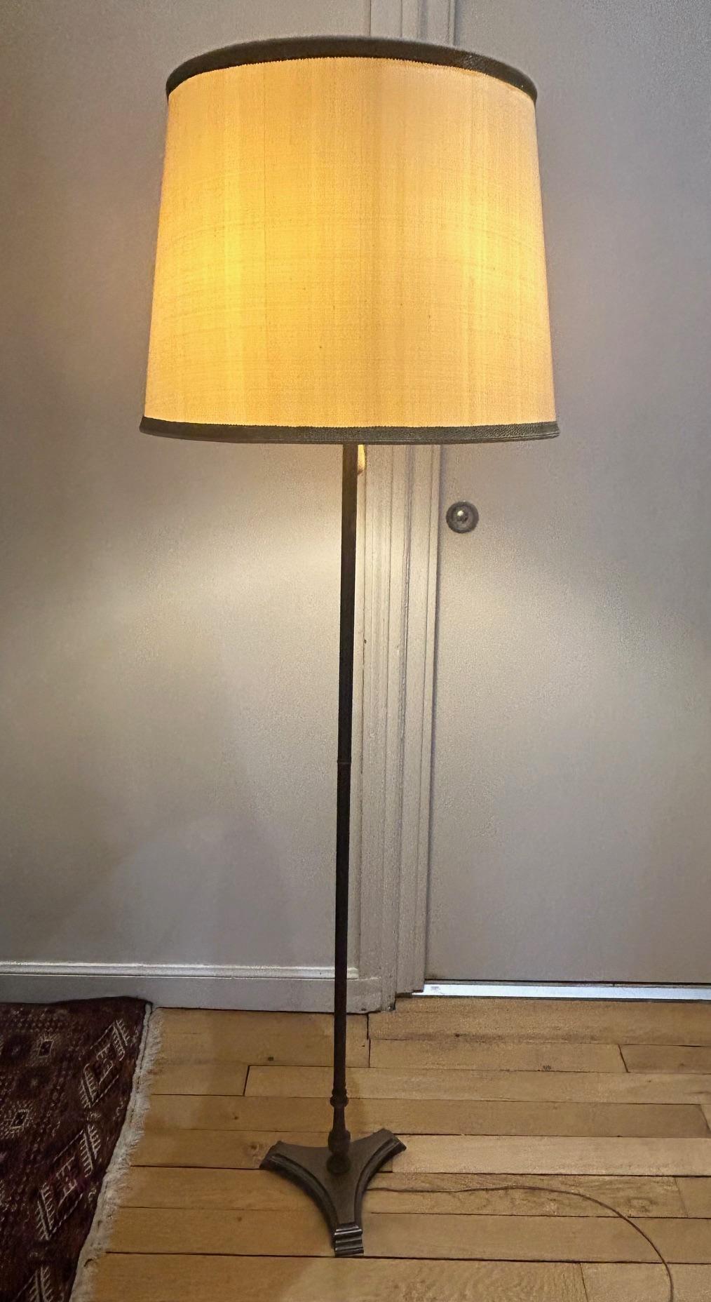 Mid-Century Modern neoclassical brass floor lamp attributed to Bagues For Sale