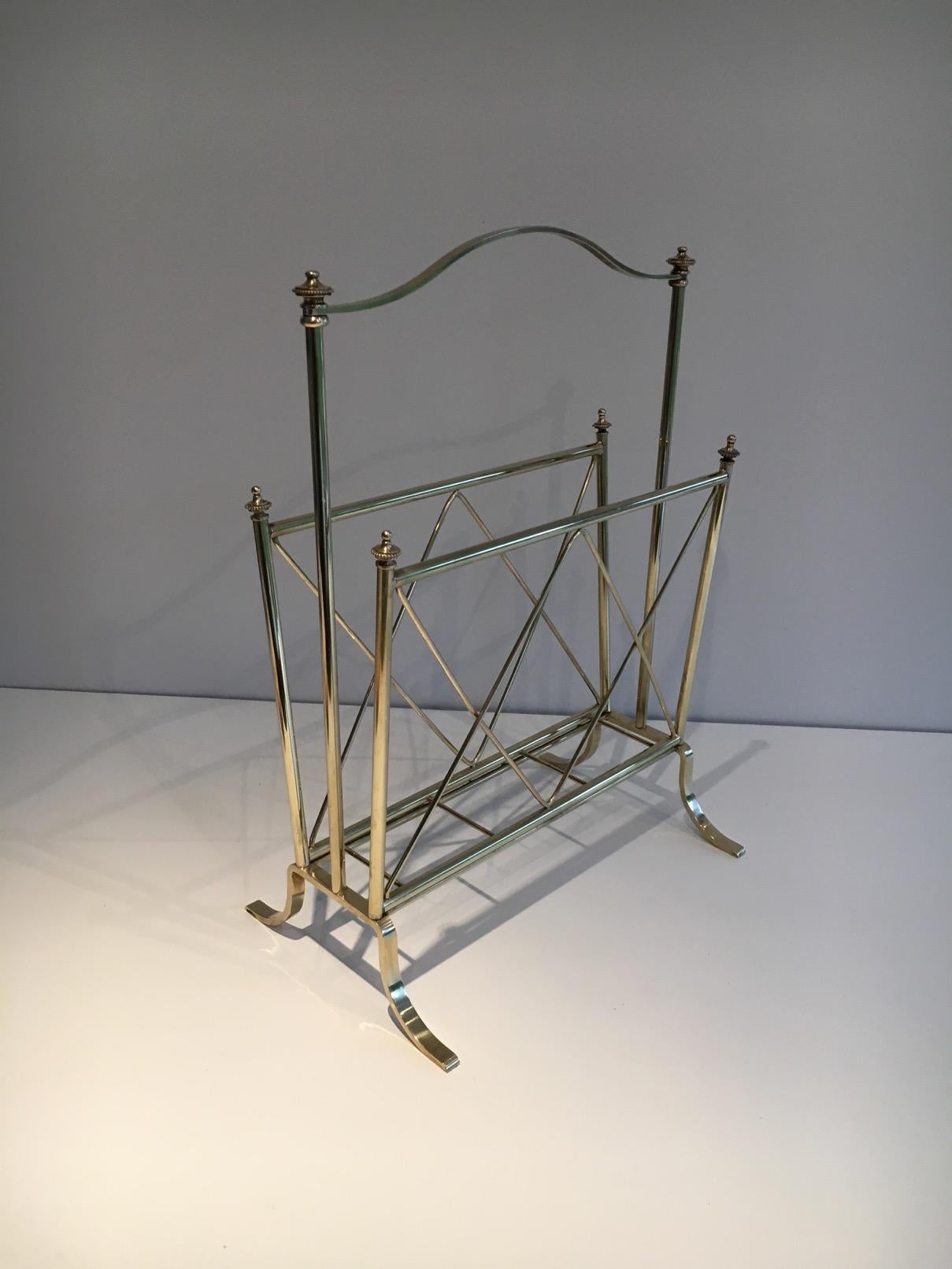 Neoclassical Brass Magazine Rack, French Attributed to Maison Jansen. Circa 1940 In Good Condition For Sale In Marcq-en-Barœul, Hauts-de-France
