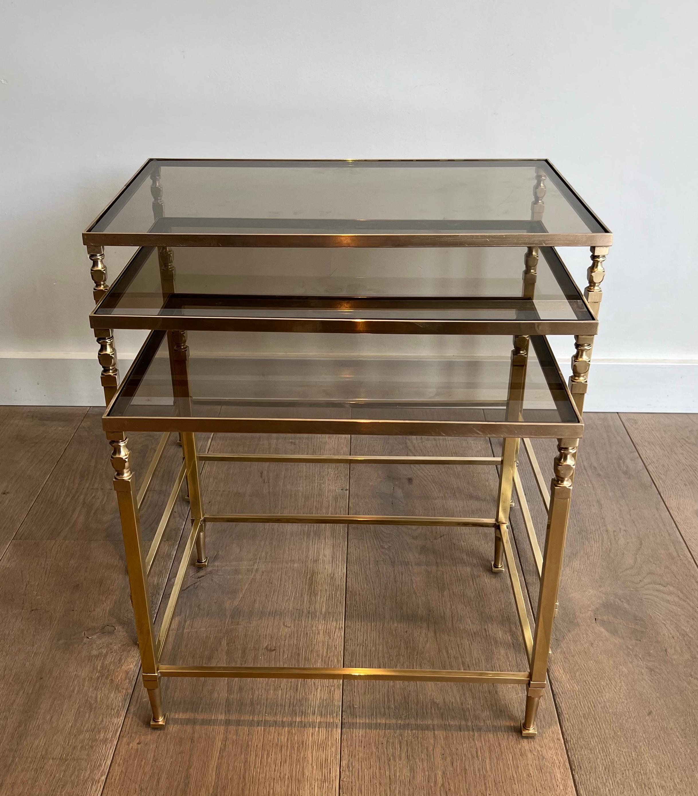 Milieu du XXe siècle Tables gigognes néoclassiques de la Maison Ramsay en vente