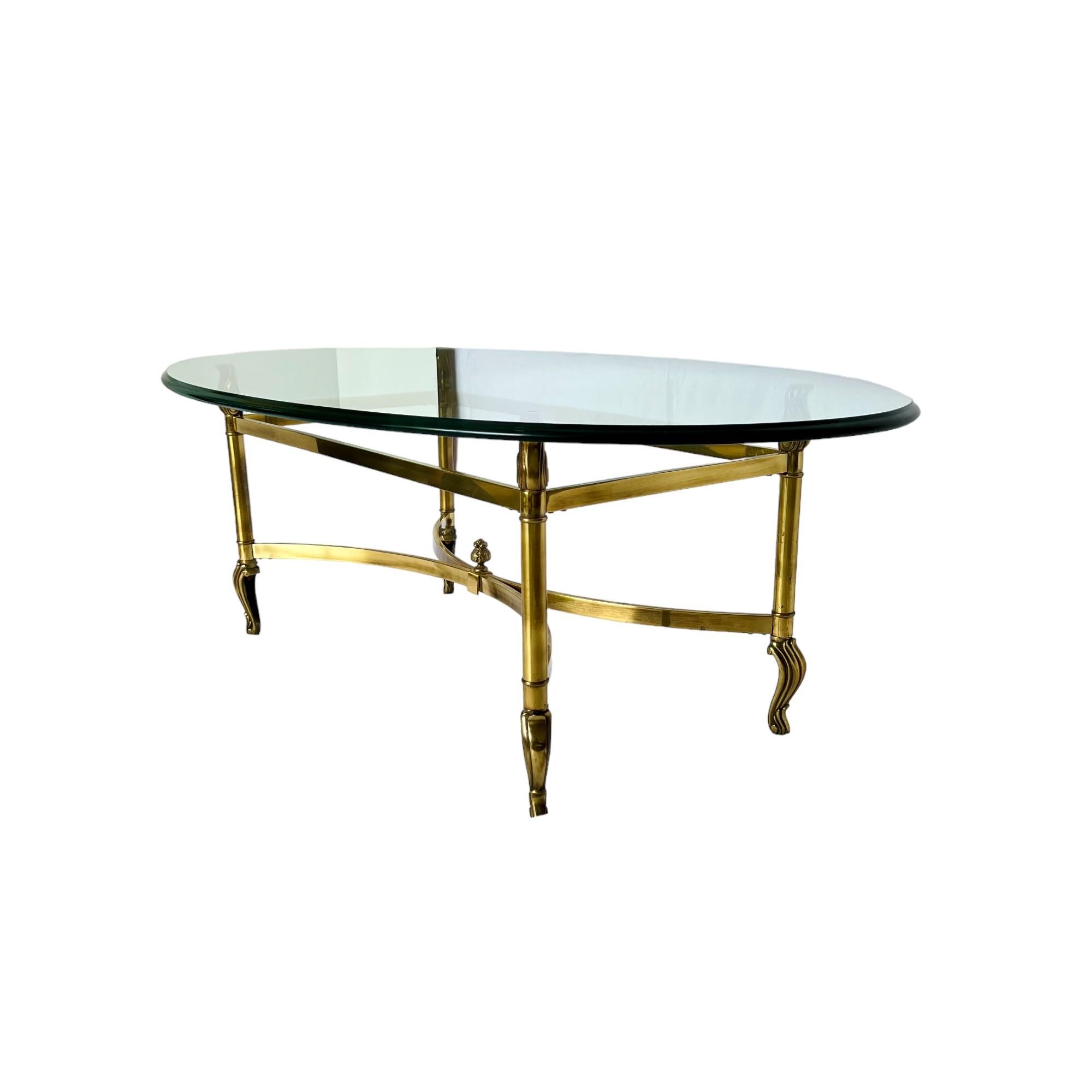 Neoclassical Brass Oval Glass Top Coffee Table, Late 20th C. In Good Condition In Harlingen, TX