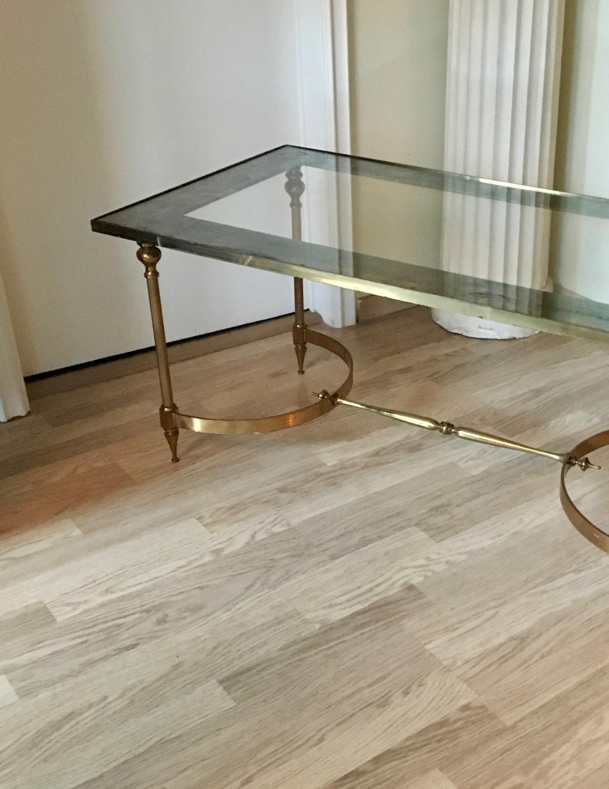 Neoklassizistischer Tisch aus Messing mit Glas- und Spiegelplatte von Maison Jansen, Frankreich  im Angebot 1