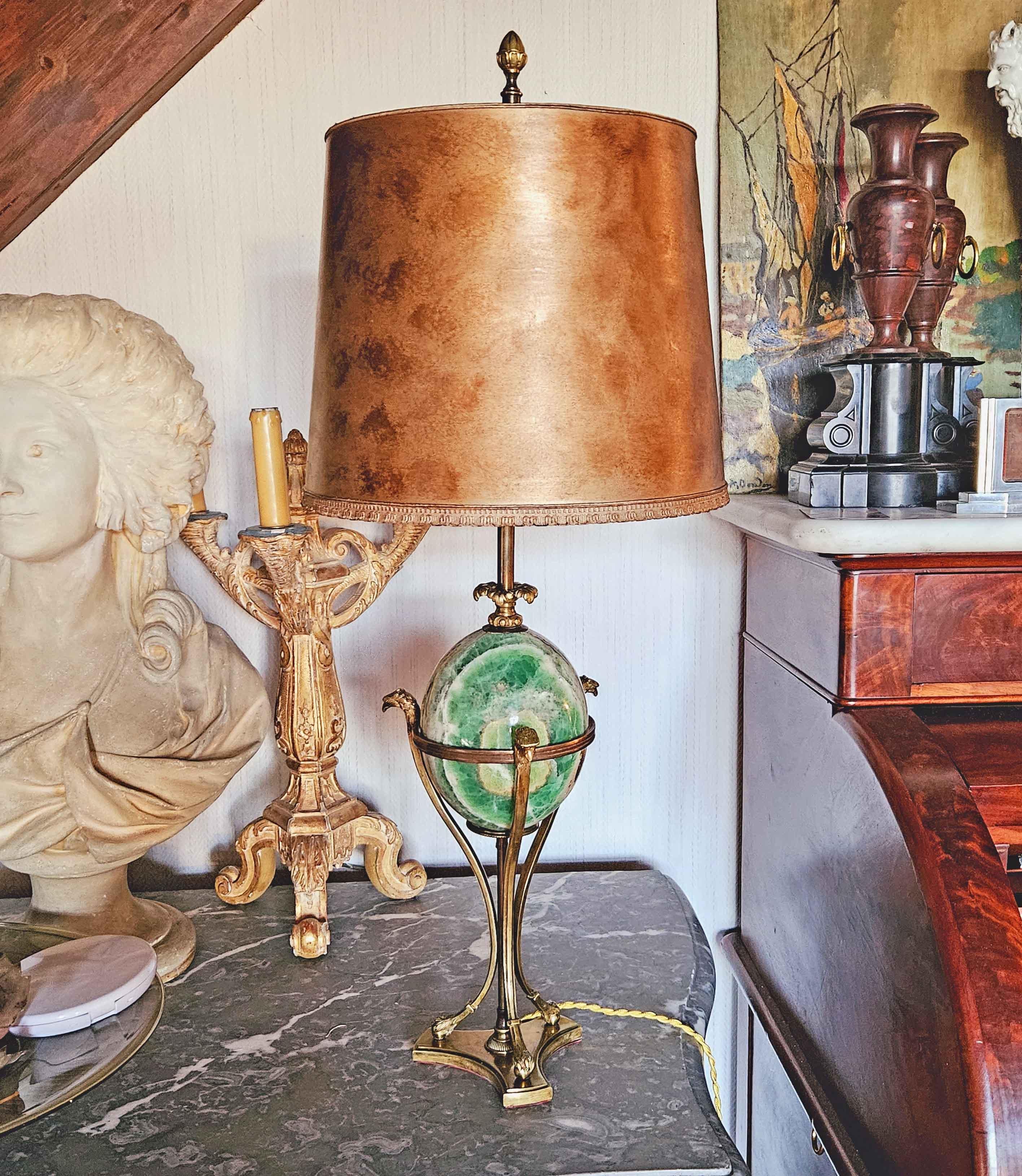 Neoklassizistische Bronze- und Fluorspar-Lampe, signiert Maison Charles im Angebot 10