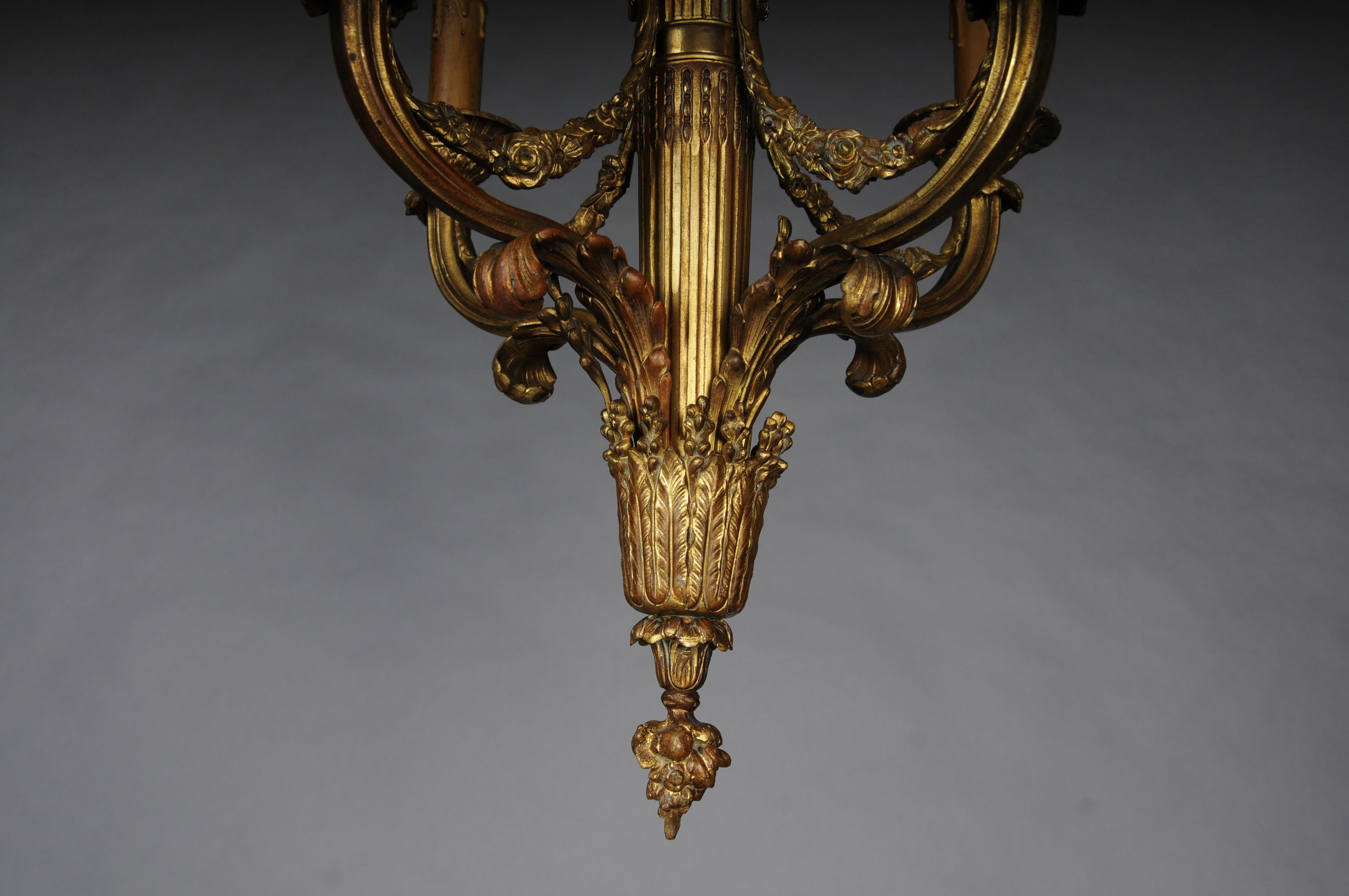 Neoclassical bronze chandelier, gilt, circa 1890 For Sale 7