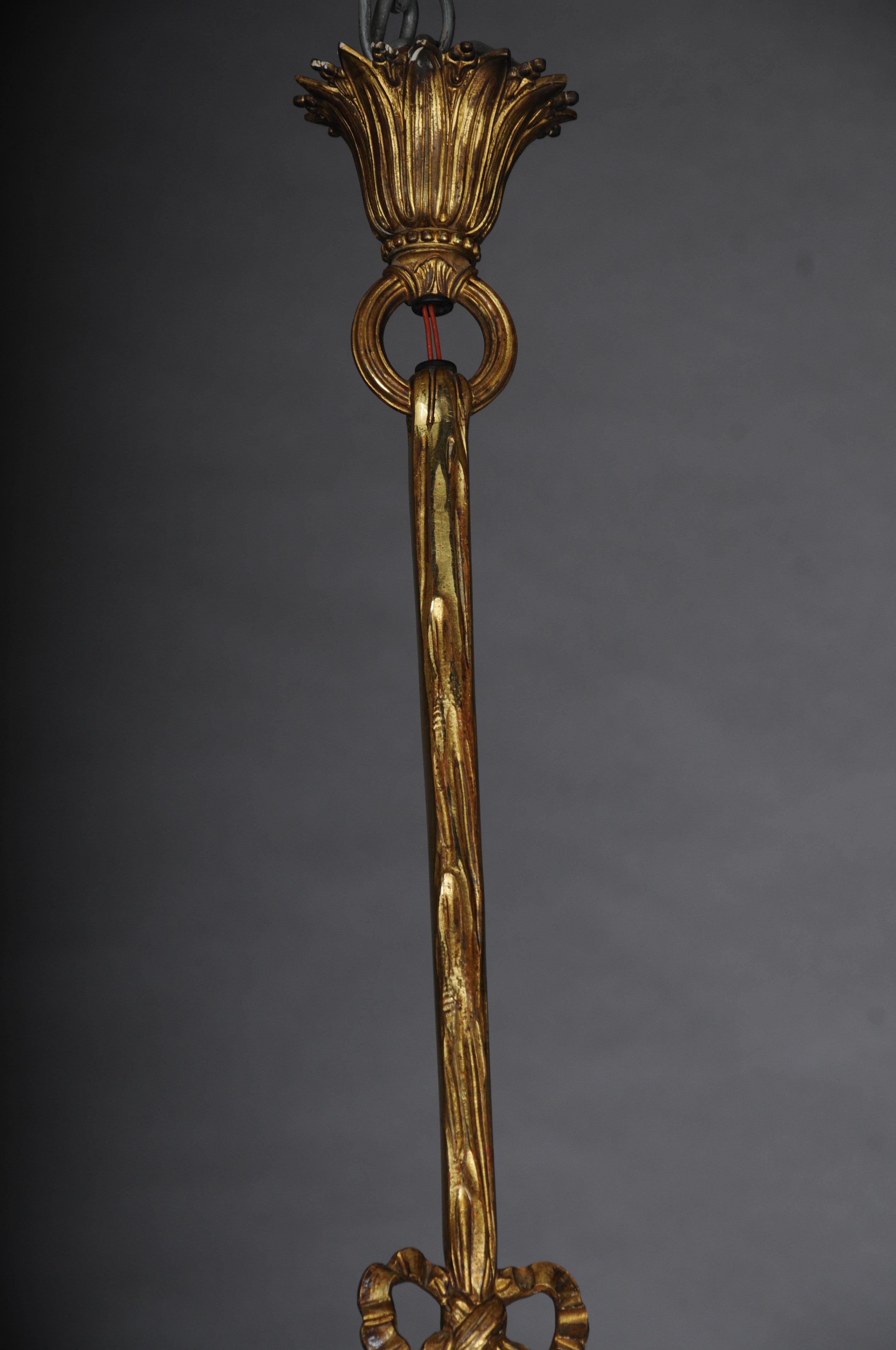 19th Century Neoclassical bronze chandelier, gilt, circa 1890 For Sale