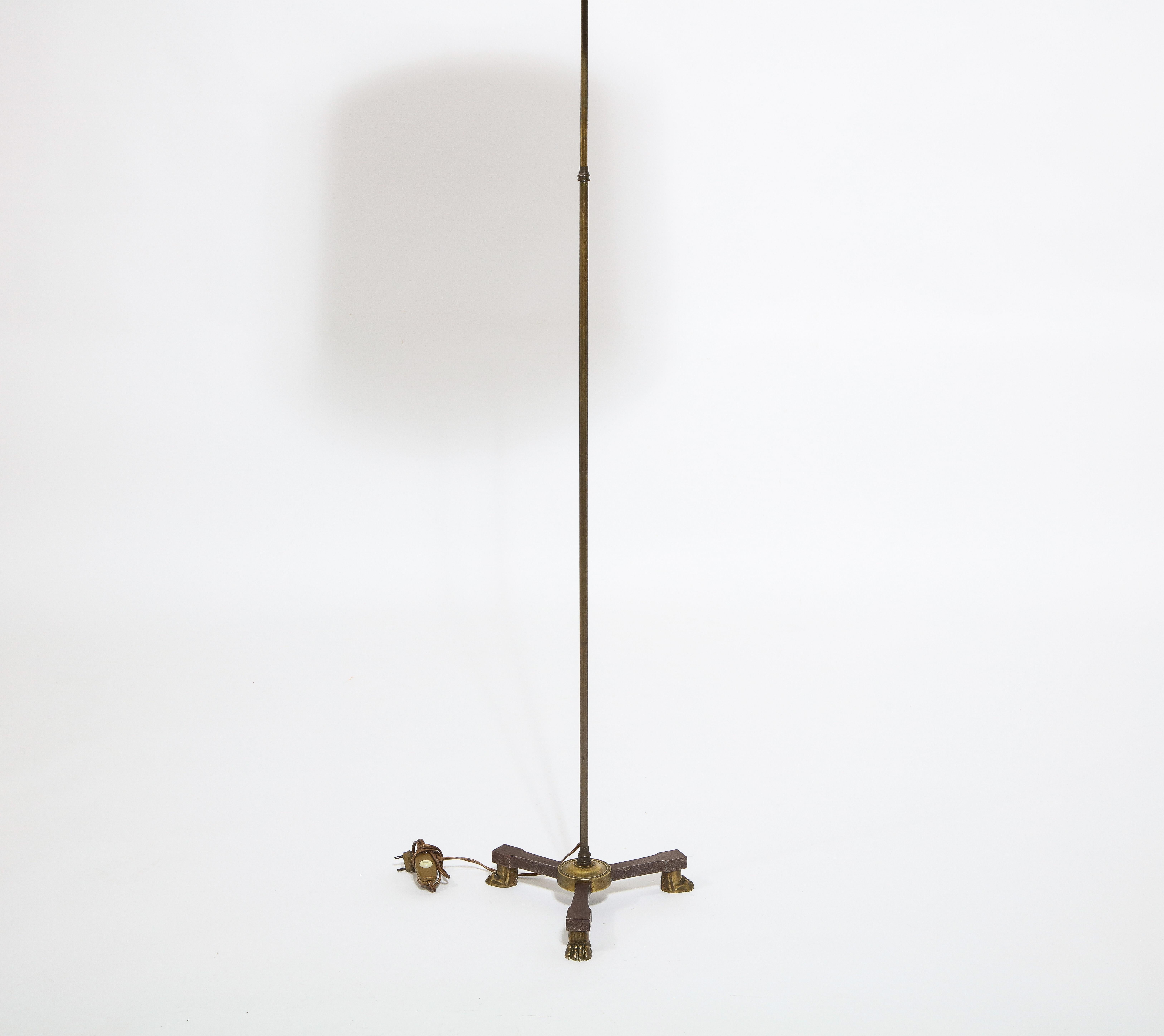 Mid-20th Century Neoclassical Bronze Floor Lamp Attributed to André Arbus, France, 1940s For Sale