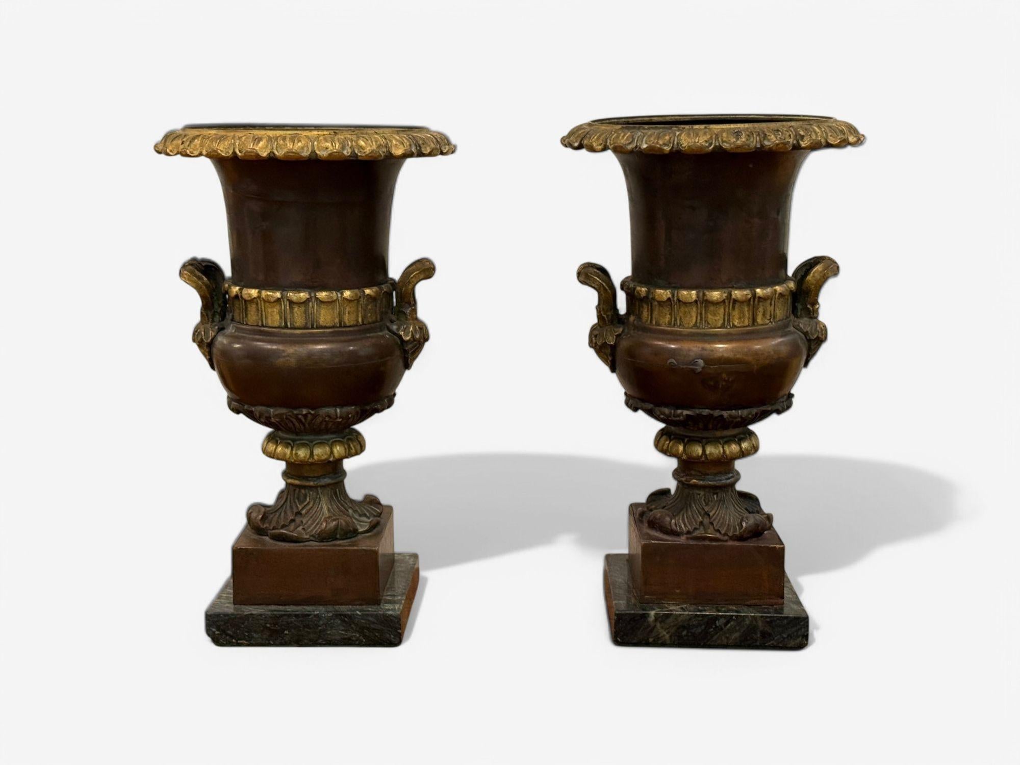 Neoklassisch, Bronze, Marmor, Tischurnen, Frankreich, 1920er Jahre im Angebot 5