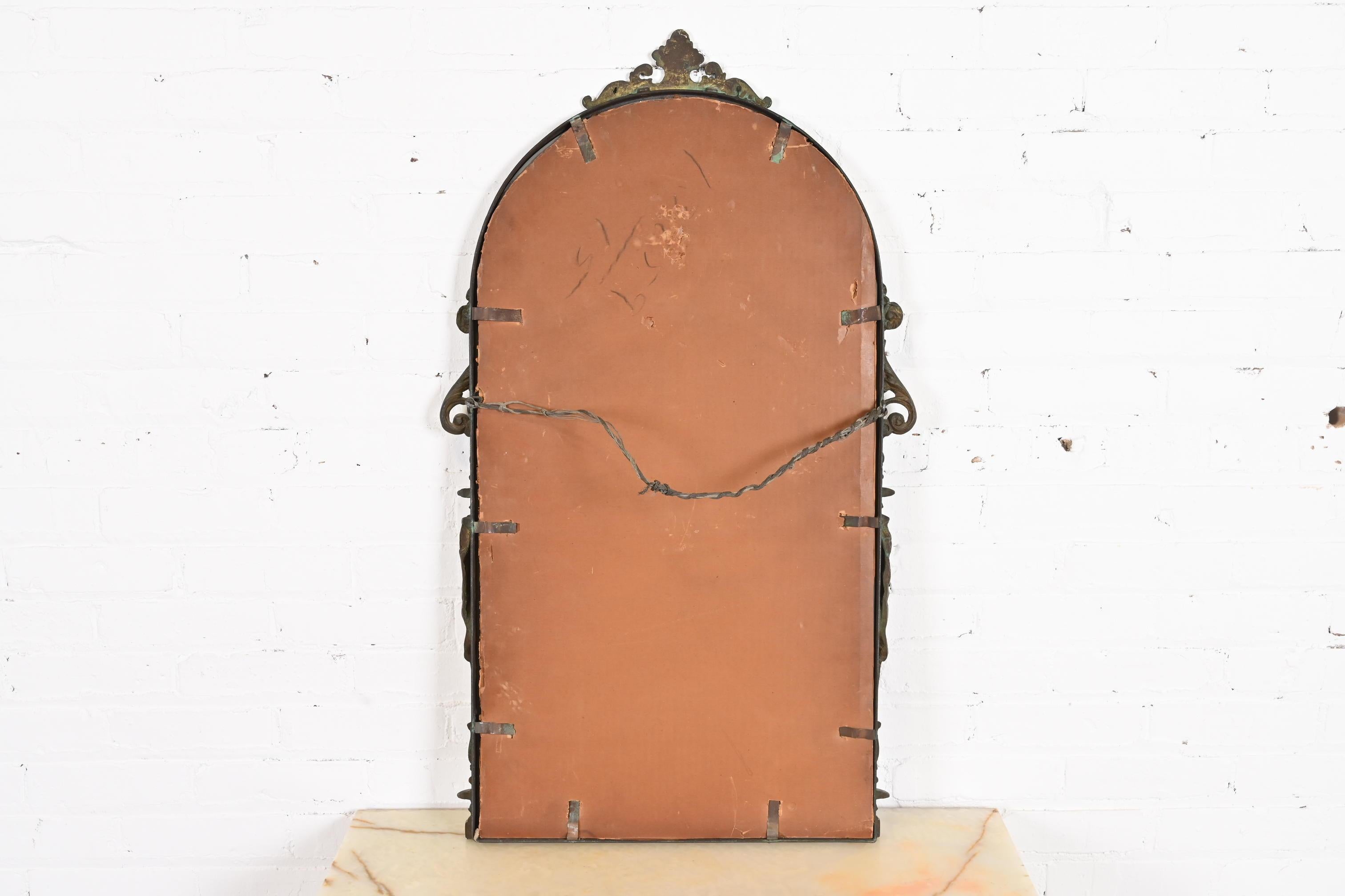 Neoklassizistische Konsole aus Bronze mit Marmorplatte und Spiegel, Oscar Bach zugeschrieben im Angebot 11