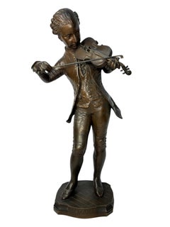 Scultura neoclassica in bronzo di Mozart giovane con violino, firmata G. Guerton