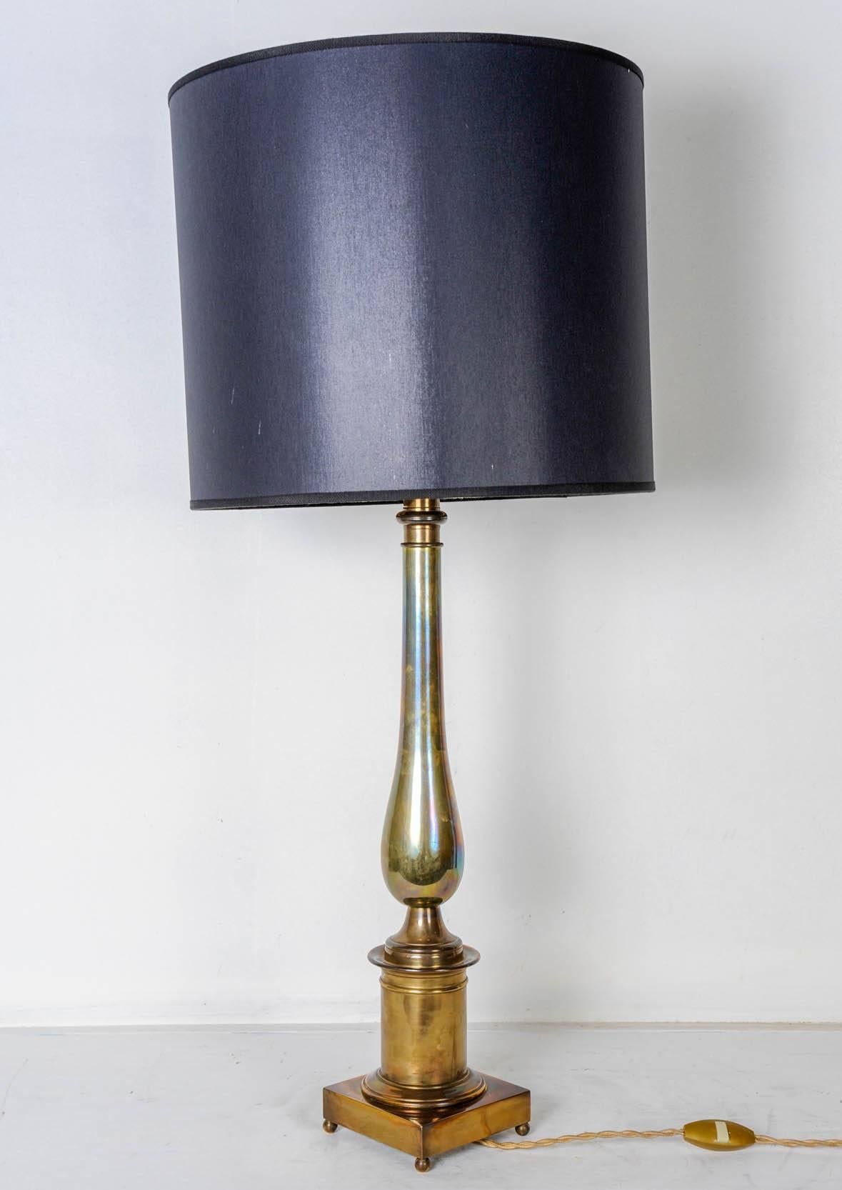 Neoclassical Bronze Table Lamp in the Style of Andre Arbus In Excellent Condition For Sale In Bois-Colombes, FR