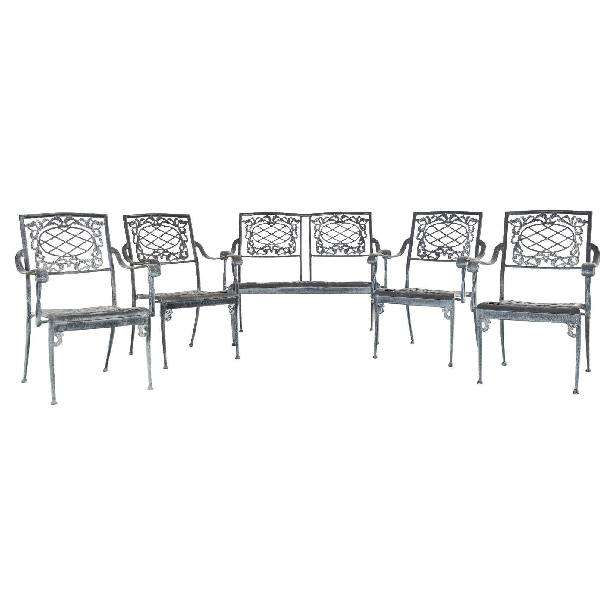 Banco de jardín y sillas de comedor de estilo neoclásico Brown Jordan