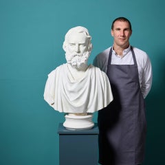 Busto neoclásico de Henry Wadsworth Longfellow según Henry Hudson Kitson