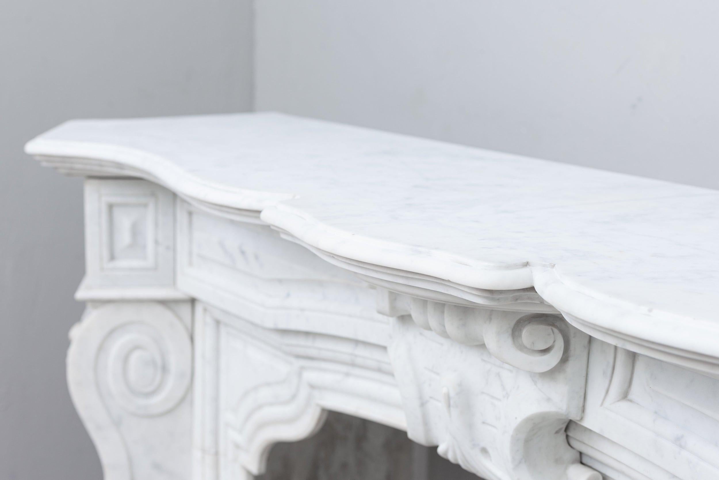 Neoclassical French Carrara Marble White Antique Fireplace For Sale 1