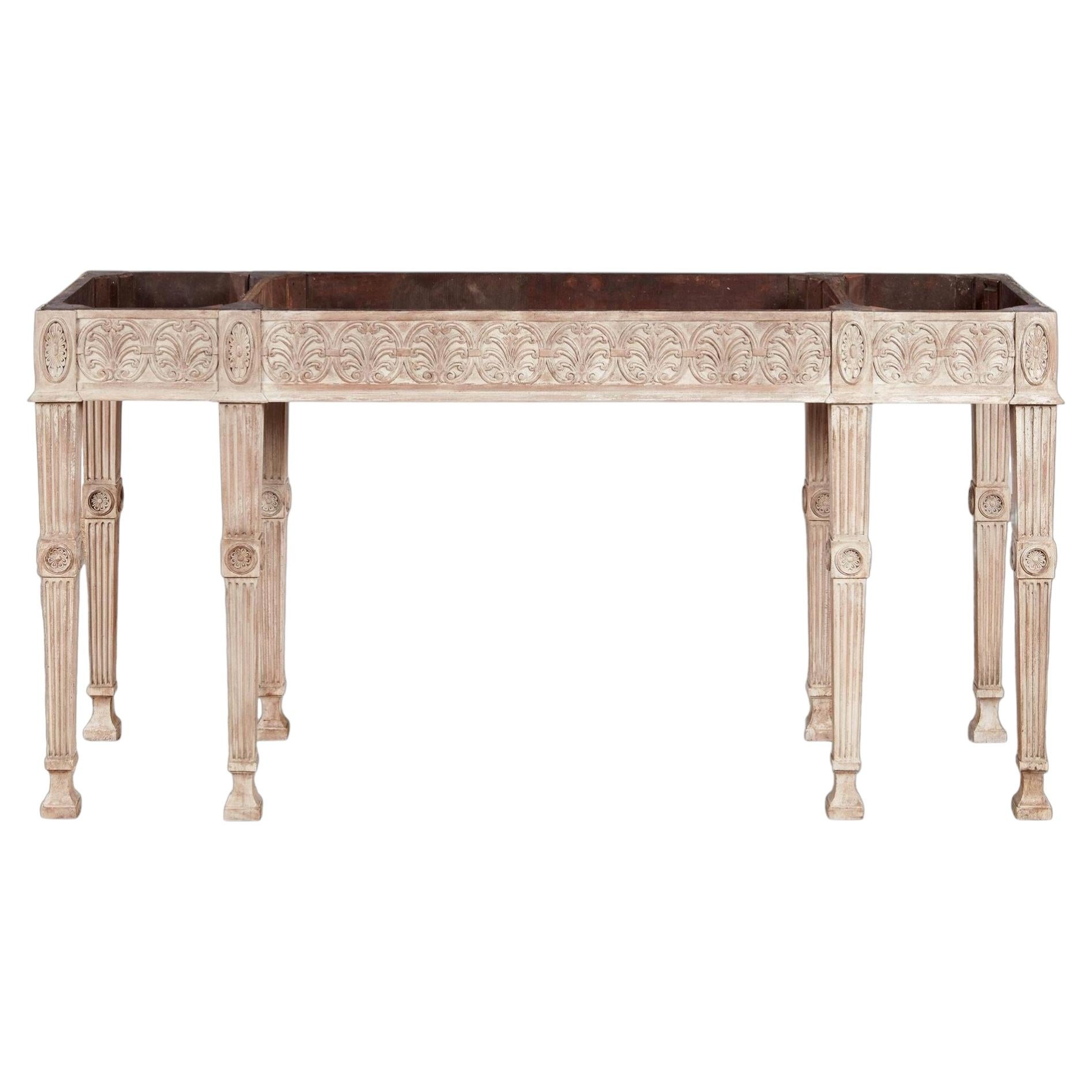 Console néoclassique sculptée et peinte