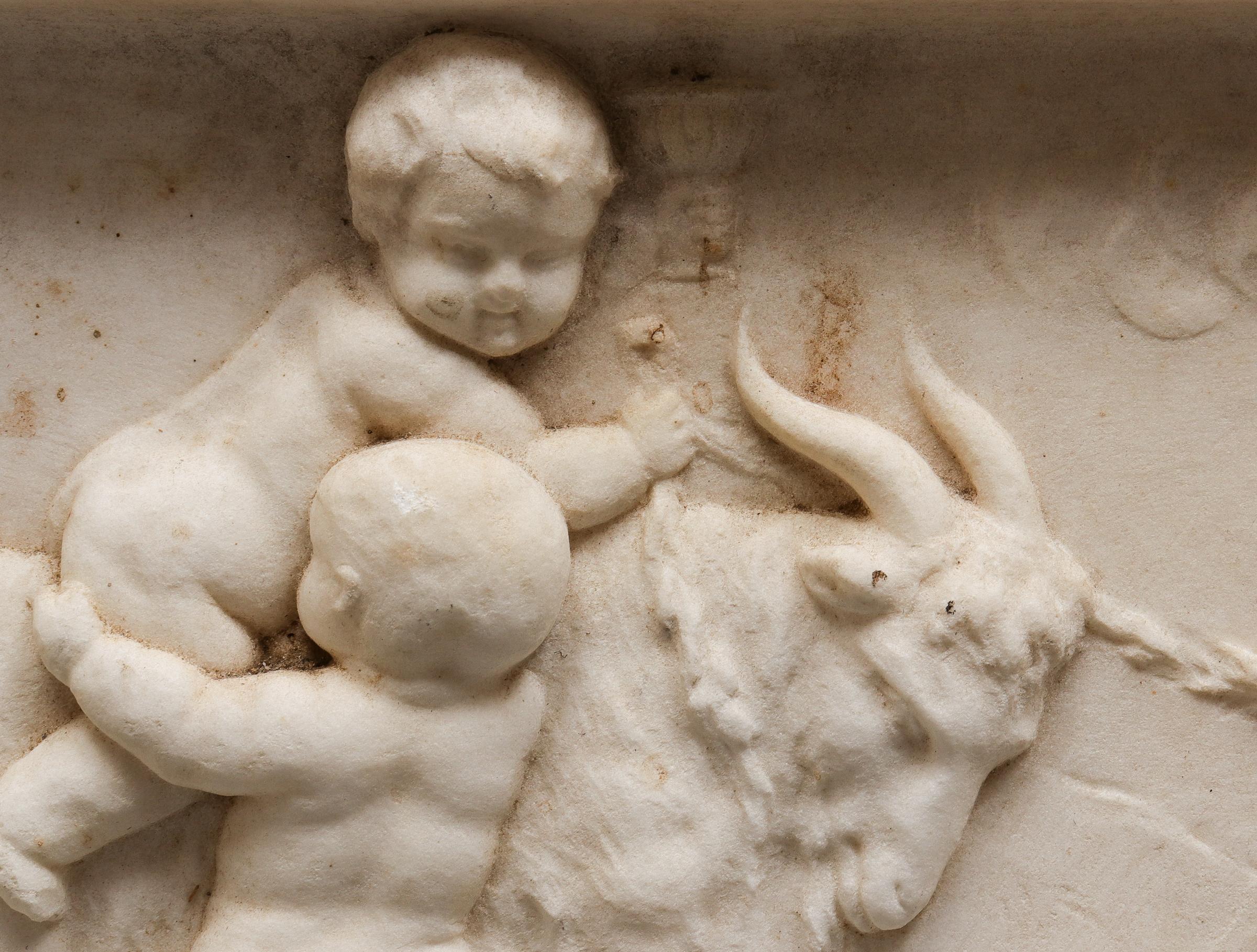 Hand-Carved Neoclassical Carved Marble Bas-Relief Architectural Plaque with Cherubs