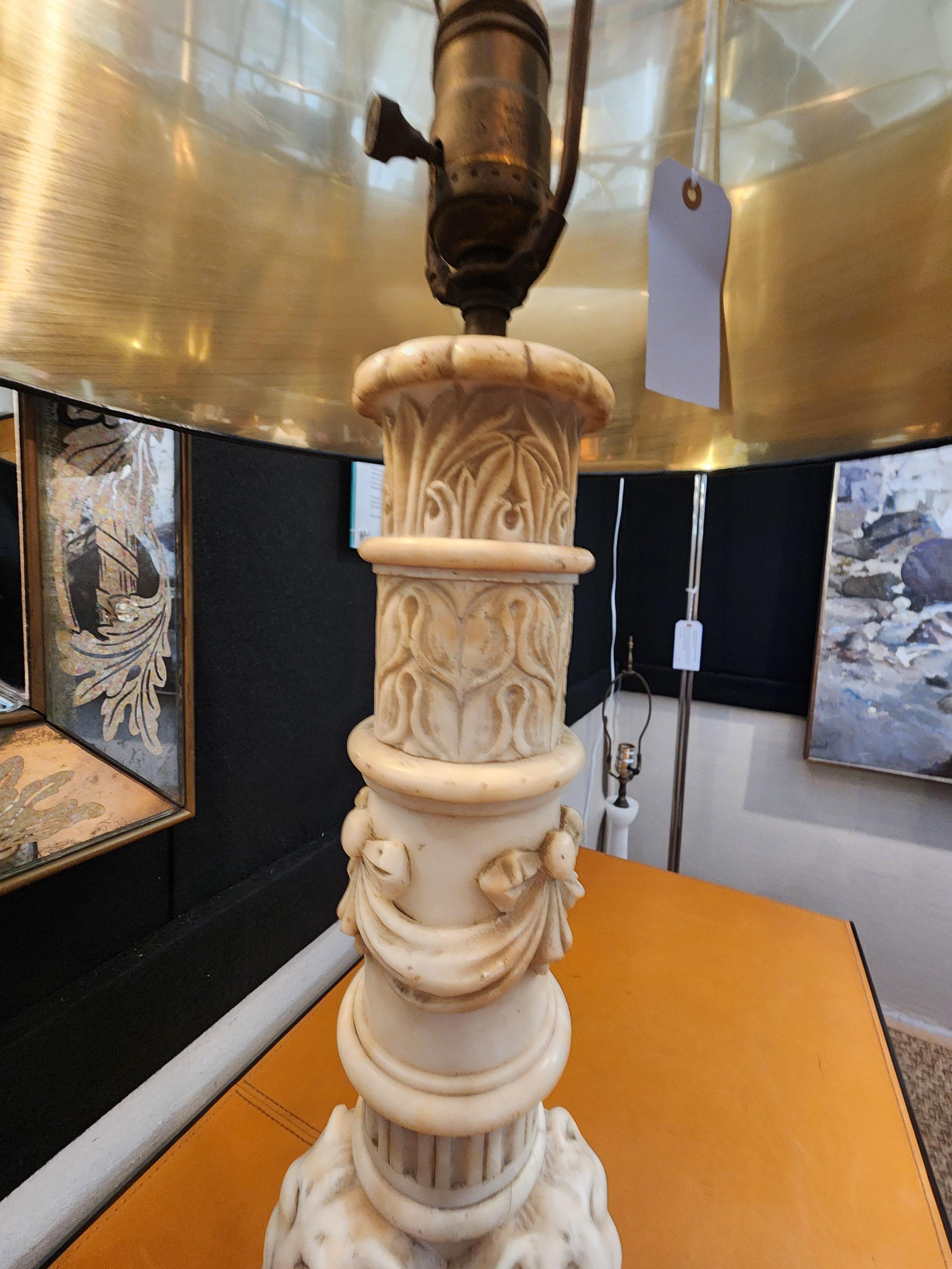 Hand-Carved Neoclassical Marble Table Lamp Grand Tour For Sale