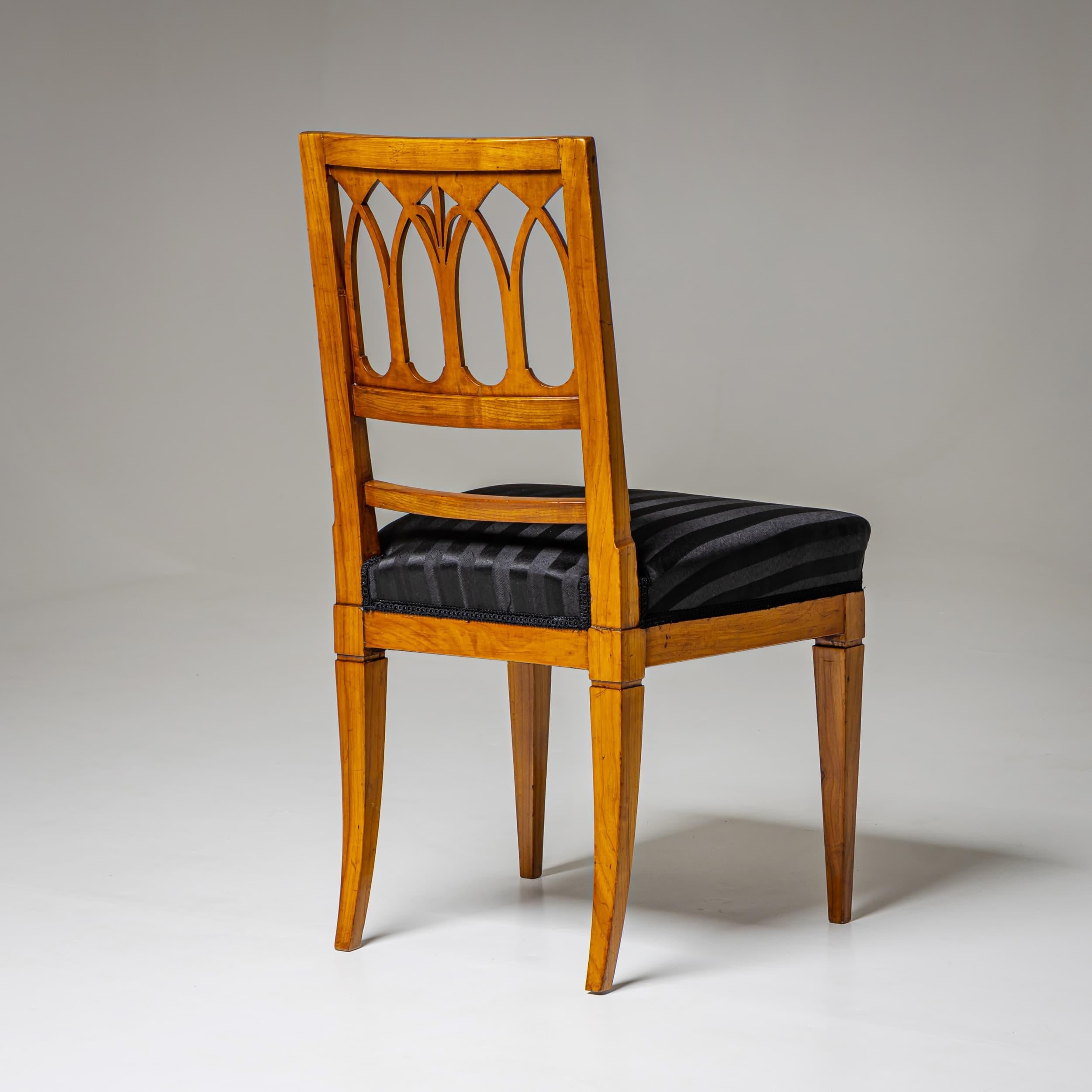 Sillas neoclásicas de madera de cerezo, principios del siglo XIX en Excelente estado para la venta en Greding, DE