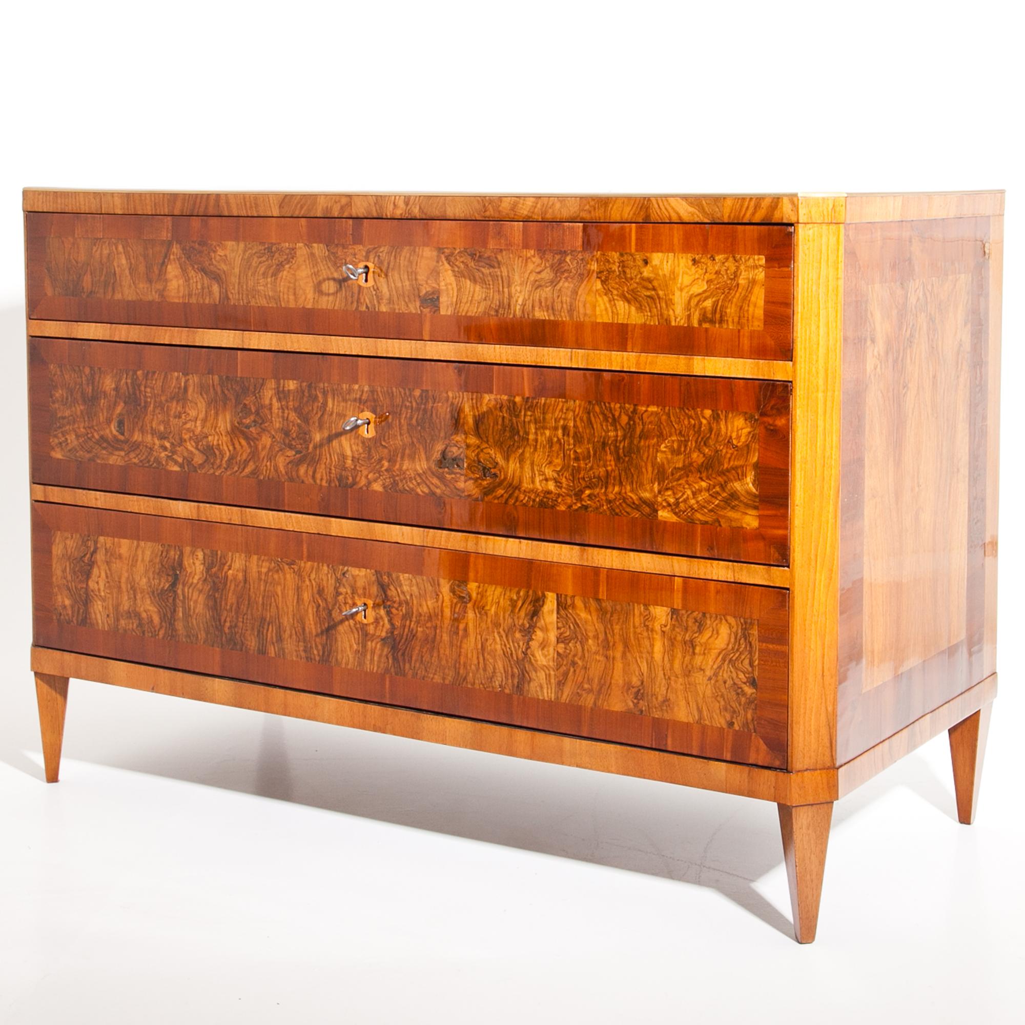 Neoclassical Chest of Drawers, circa 1800 8