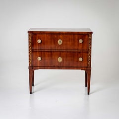Neoclassical Chest of Drawers, early 19th Century