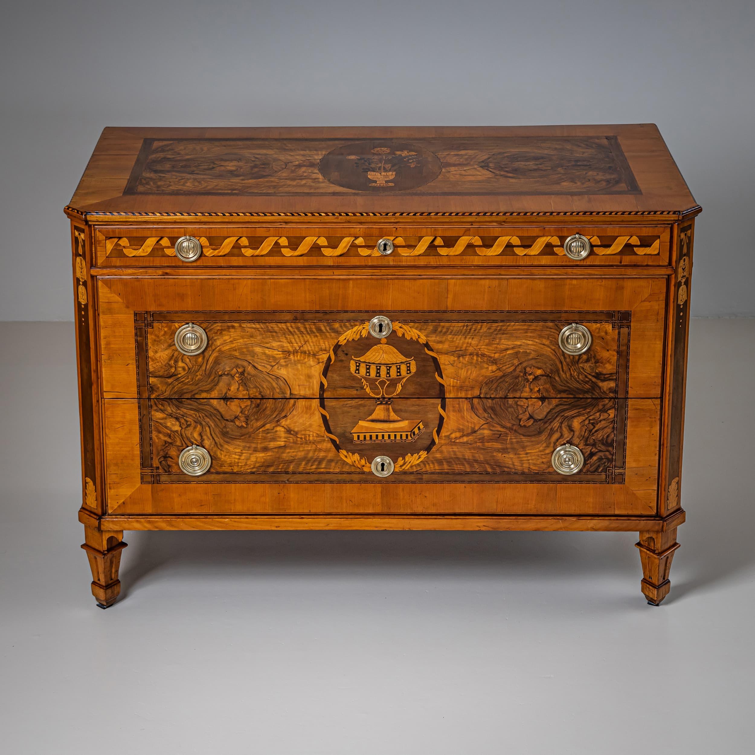 Neoclassical Chest of Drawers, Germany In Good Condition For Sale In New York, NY