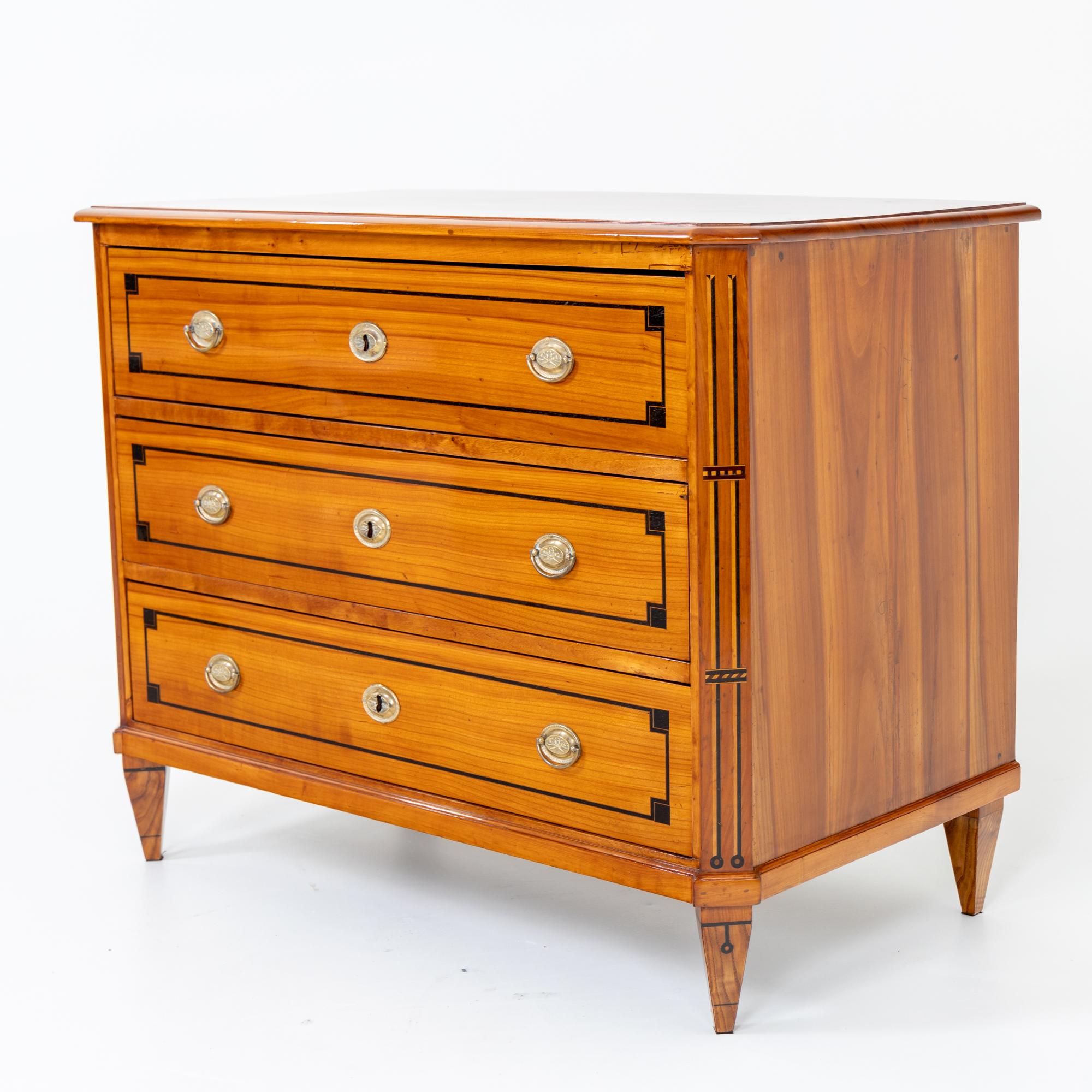 Neoclassical Chest of Drawers in Cherry, 19th Century 3