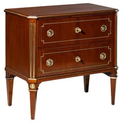 Cassettone neoclassico in mogano, fine XVIII secolo