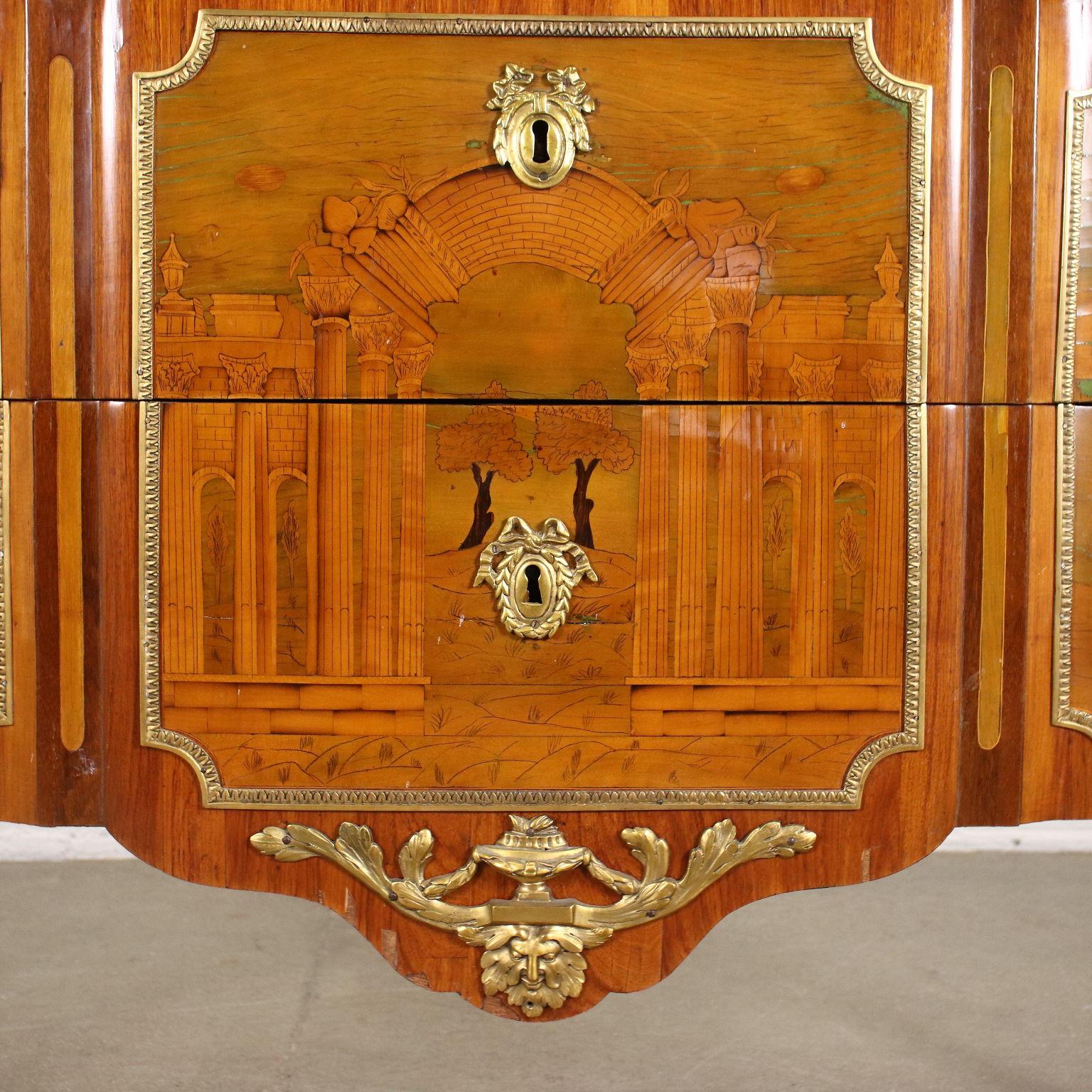 Neoclassical Chest of Drawers Maple France XVIII Century For Sale 5