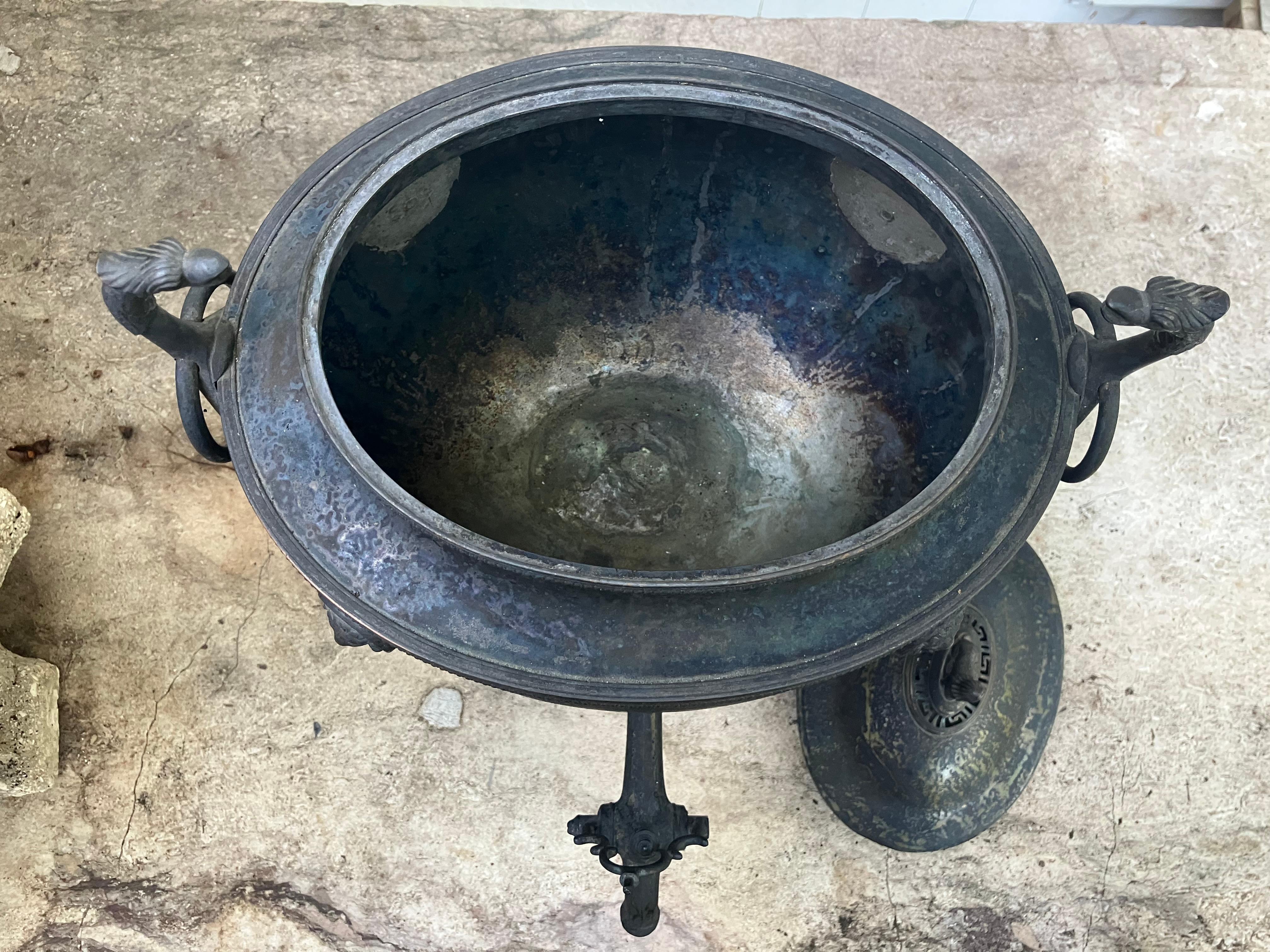 Neoclassical Coffee Samovar Urn en venta 7
