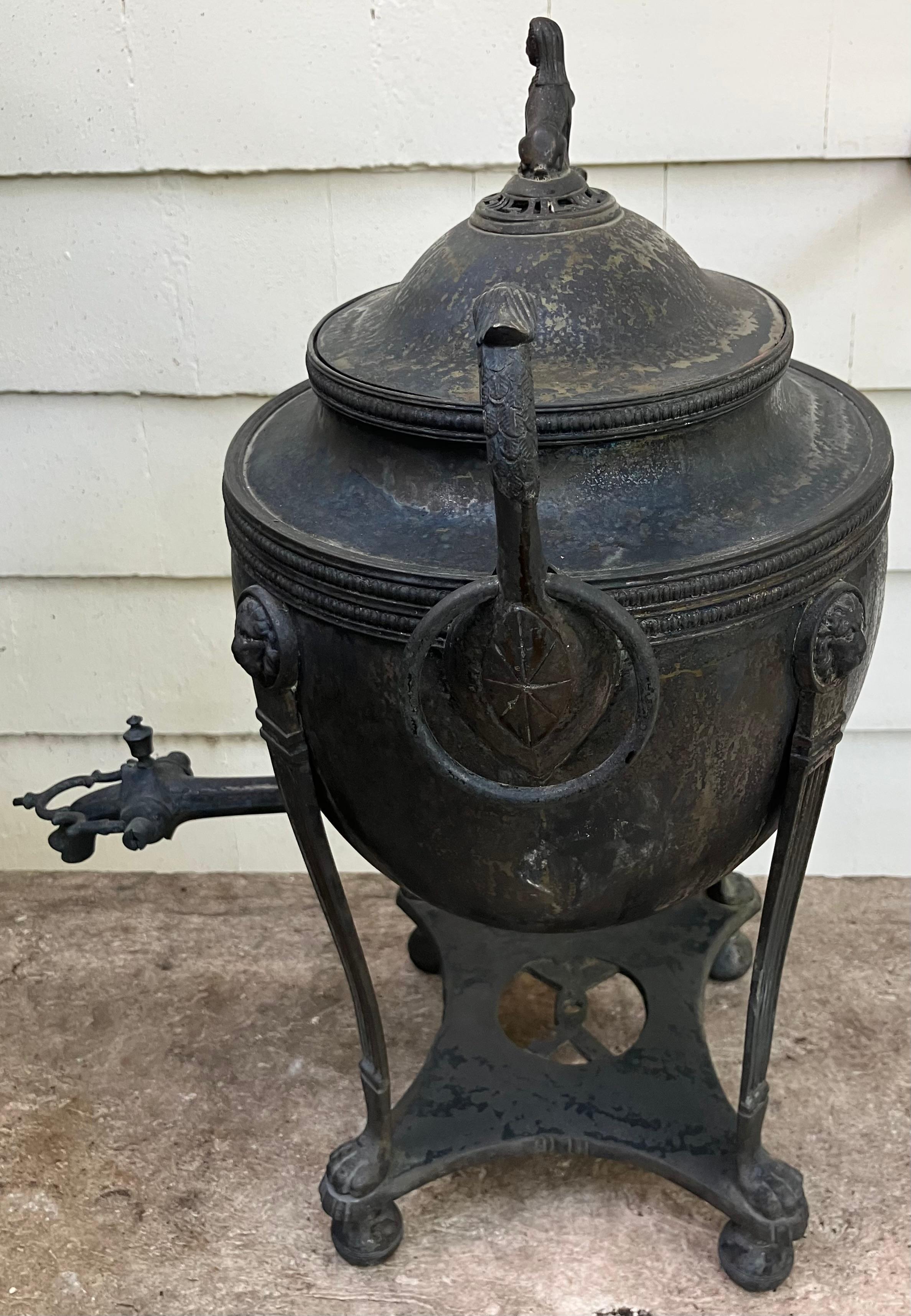 Neoclassical Coffee Samovar Urn Europeo en venta