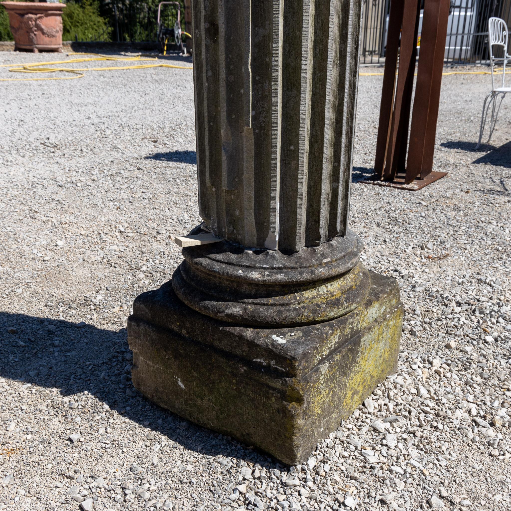 neoclassical pillars