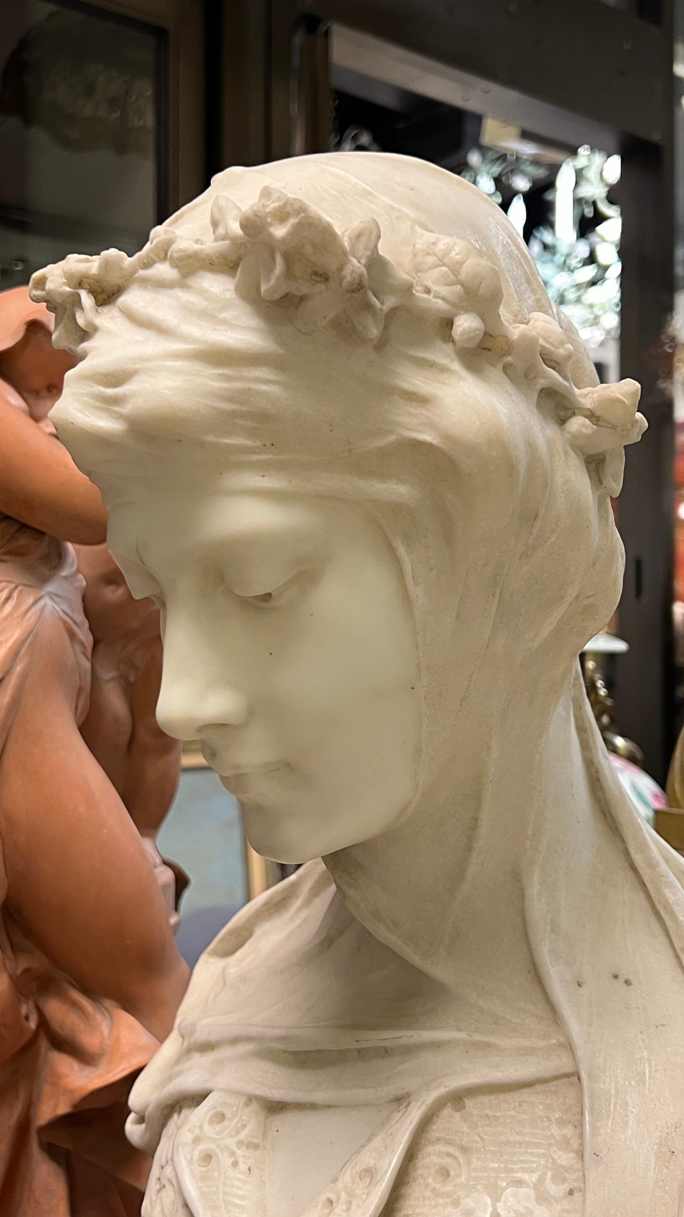 Buste de jeune fille de la Renaissance néoclassique en marbre continental 5