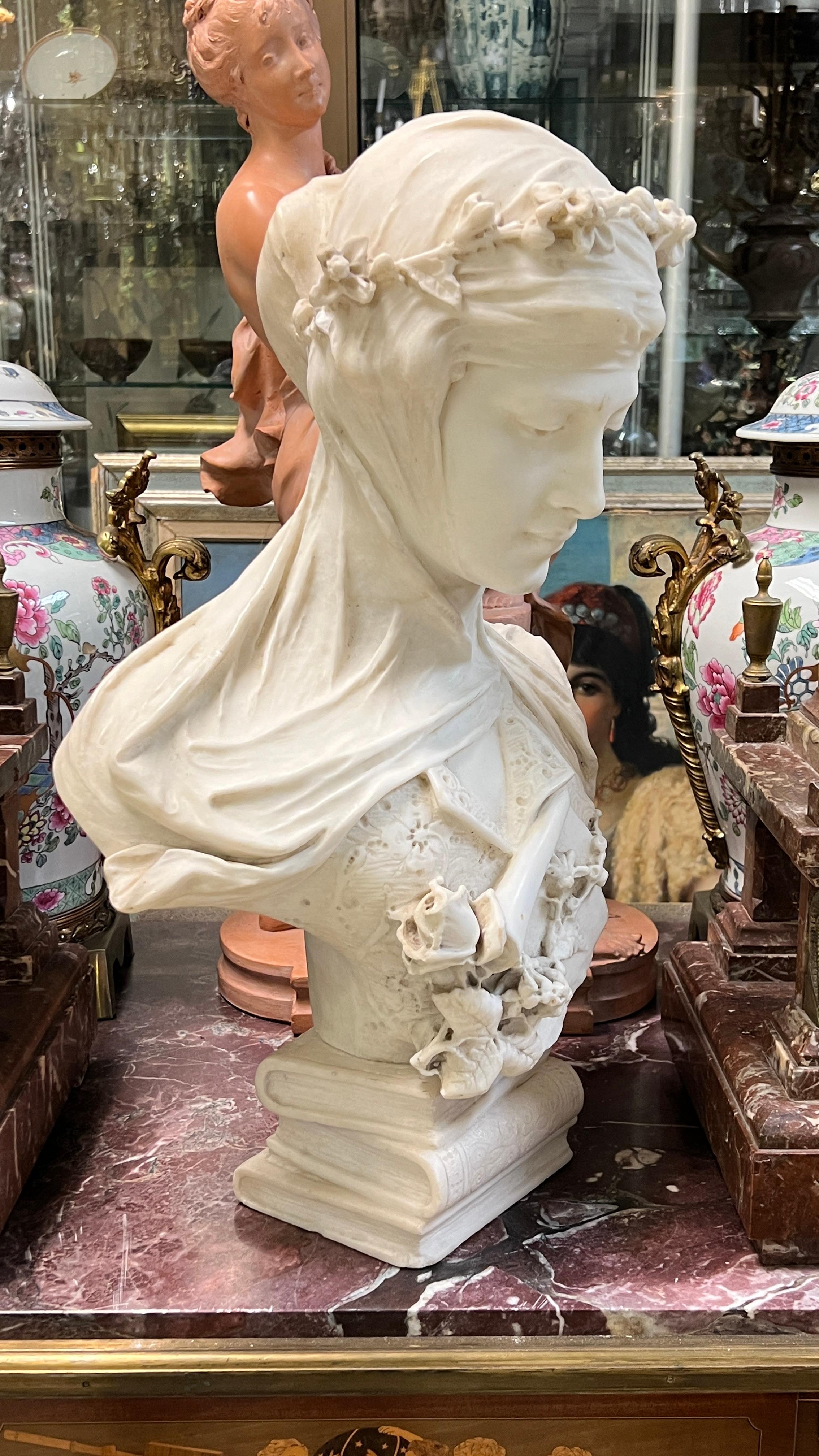 Buste de jeune fille de la Renaissance néoclassique en marbre continental Bon état à New York, NY