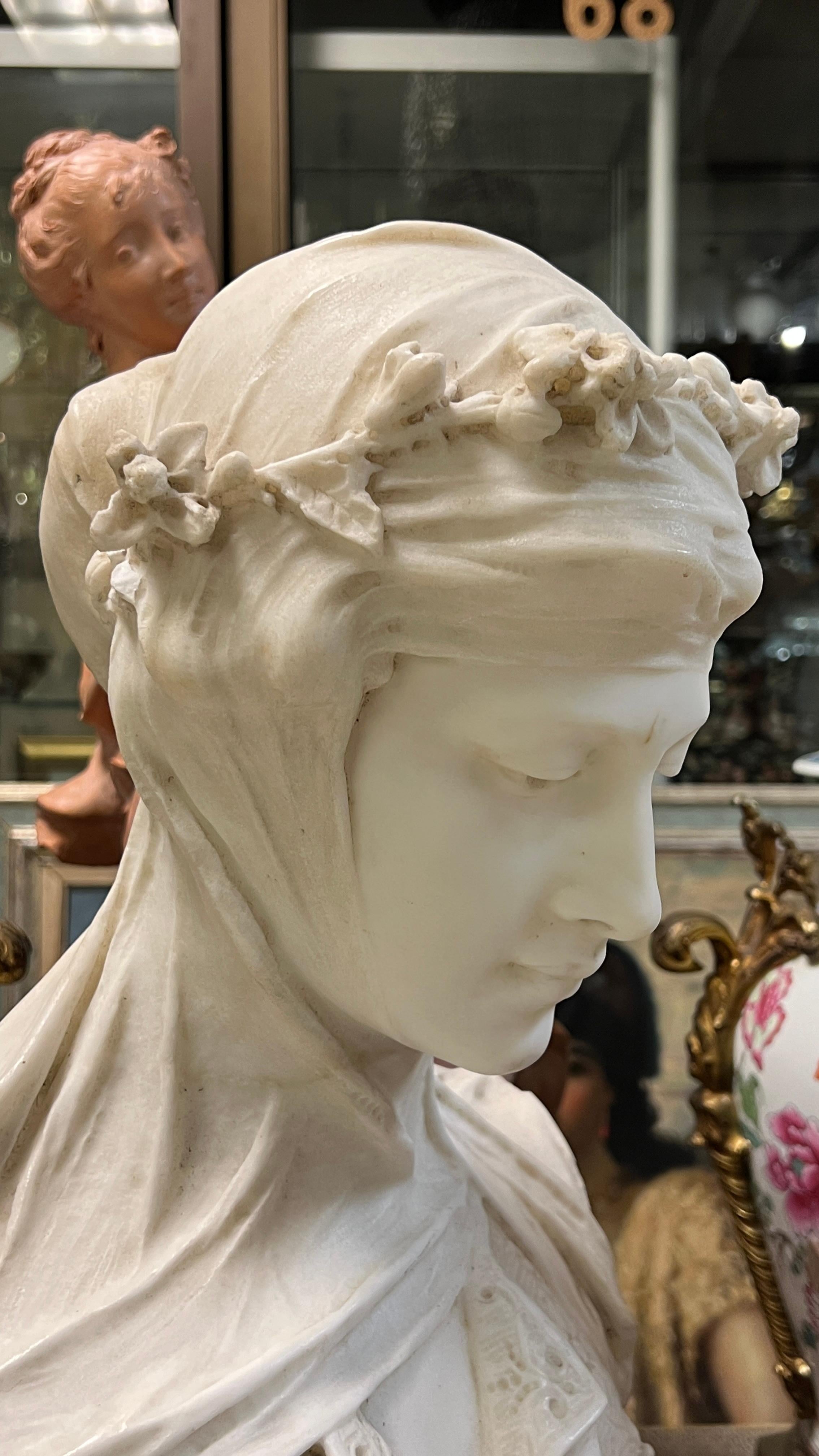 Marbre Buste de jeune fille de la Renaissance néoclassique en marbre continental