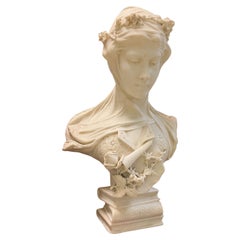 Buste de jeune fille de la Renaissance néoclassique en marbre continental