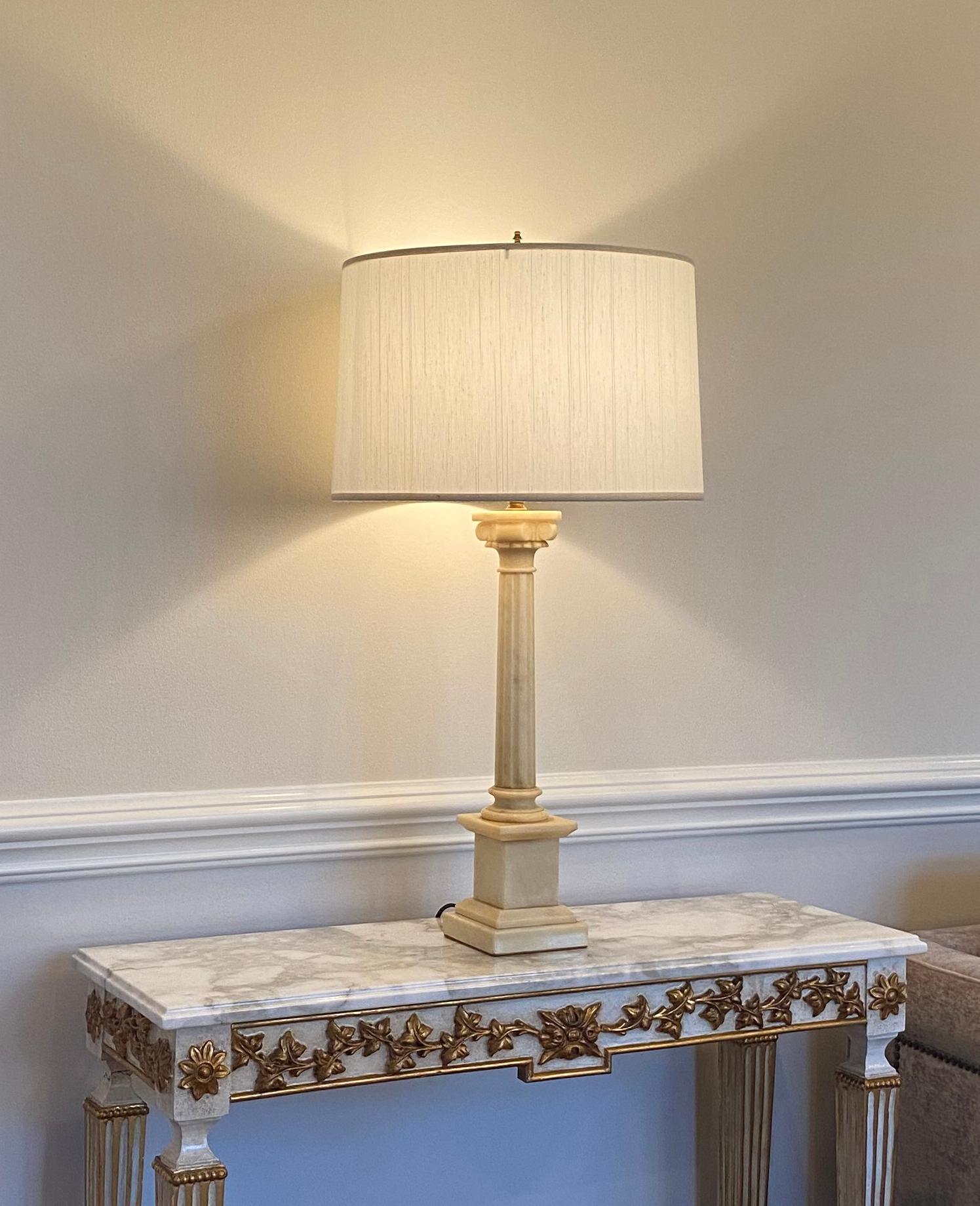 Neoclassical Corinthian Ionic Alabaster Carved Table Lamps, a Pair In Good Condition In Beverly Hills, CA