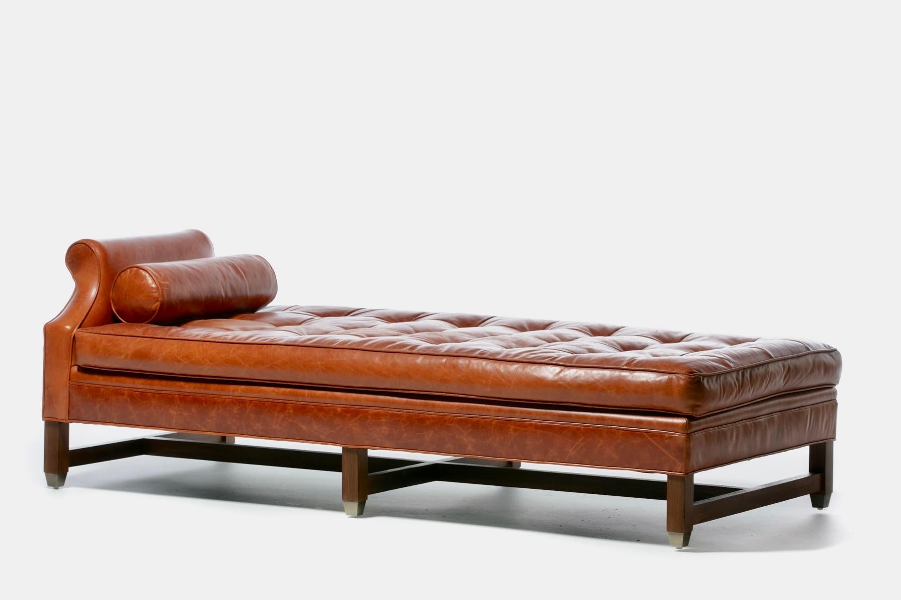 Neoclassical Daybed in Antique Chestnut Leather with Walnut and Brass Base  In Good Condition In Saint Louis, MO