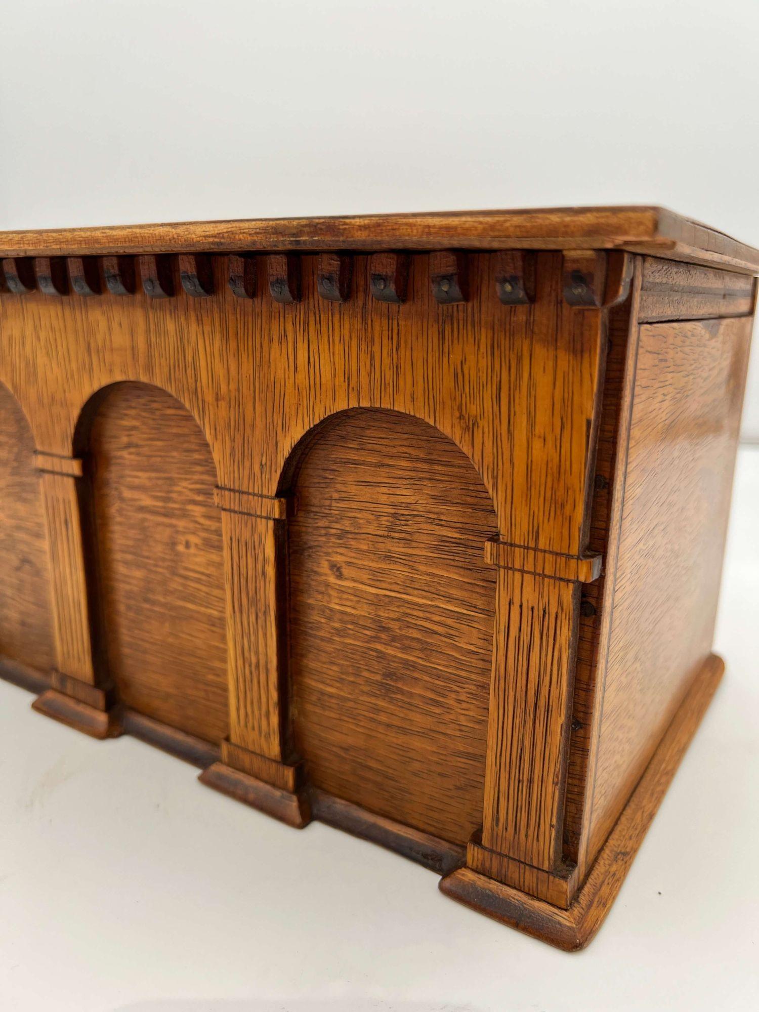 Neoclassical Decorative Box, Polished Oak, Germany circa 1900 10